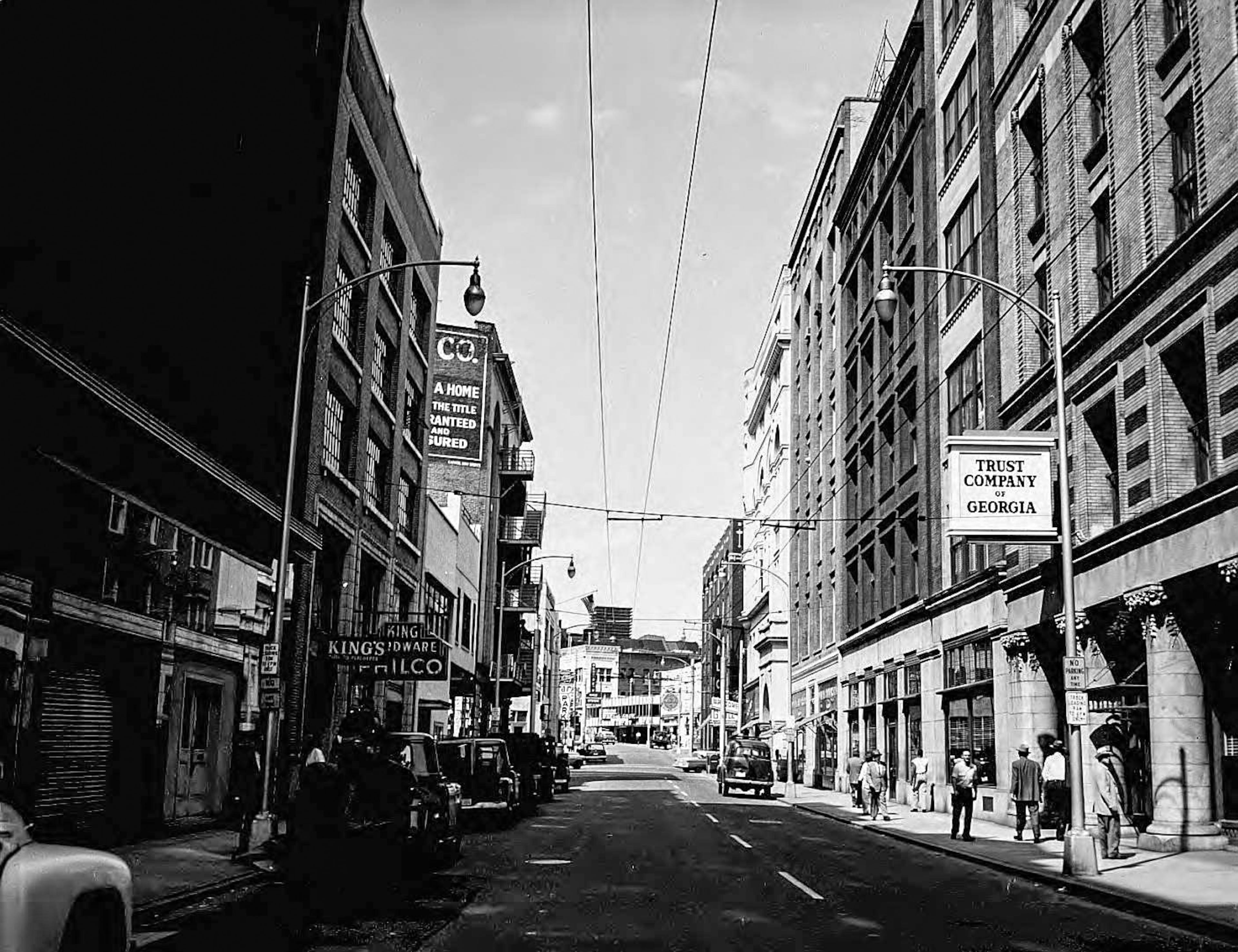 Pryor Street in April 1958. N06-044_a, Tracy O'Neal Photographic Collection, 1923-1975, Photographic Collection. Special Collections and Archives, Georgia State University Library.