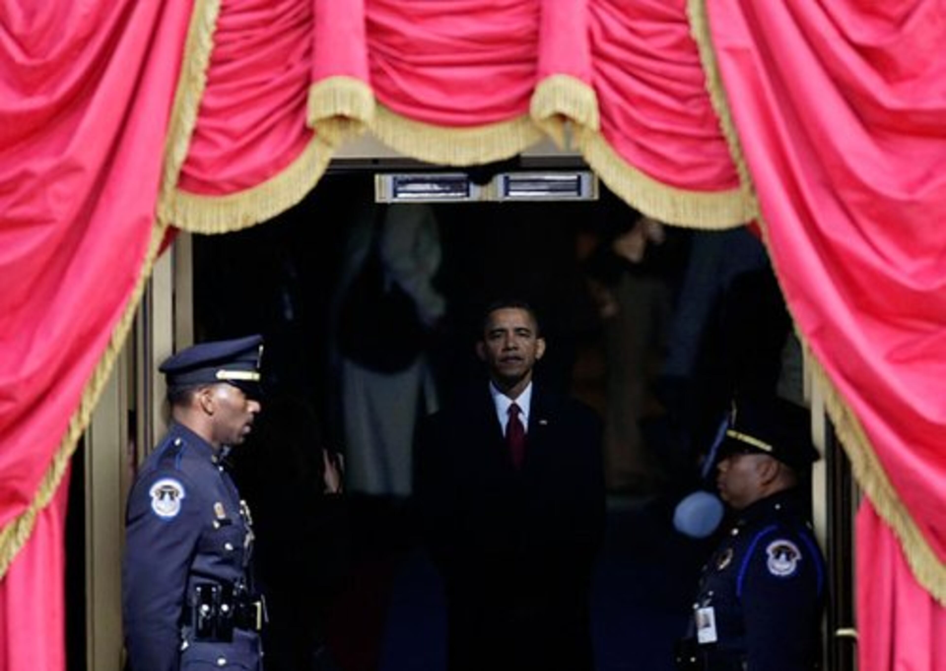 Obama arrives at his inauguration.