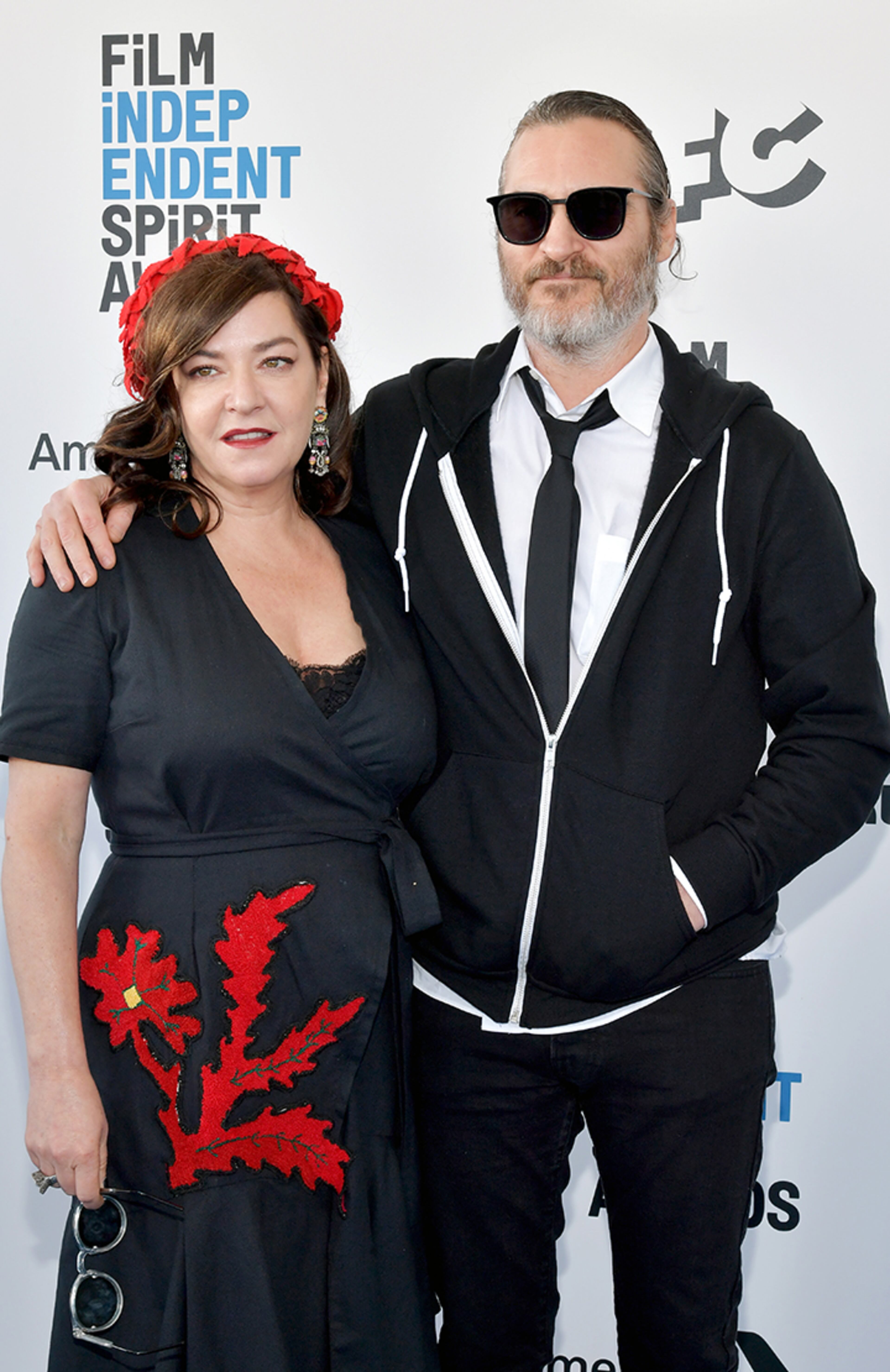 SANTA MONICA, CALIFORNIA - FEBRUARY 23: (L-R) Lynne Ramsay and Joaquin Phoenix attend the 2019 Film Independent Spirit Awards on February 23, 2019 in Santa Monica, California. (Photo by Amy Sussman/Getty Images)