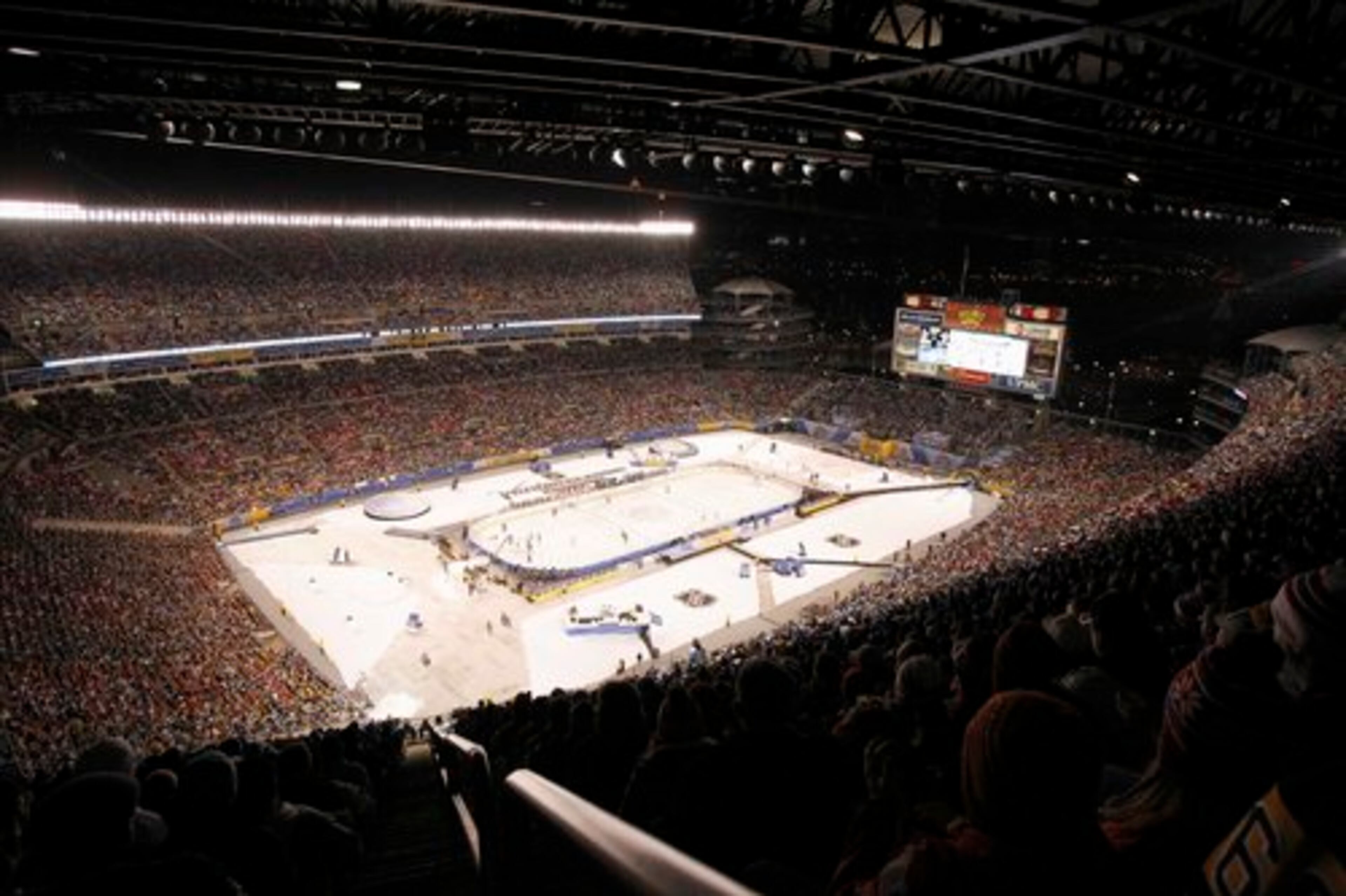 Club seats in the lower bowl for this year's Winter Classic between the Pittsburgh Penguins and Washington Capitals at Heinz Field carried a $3,000 price tag.