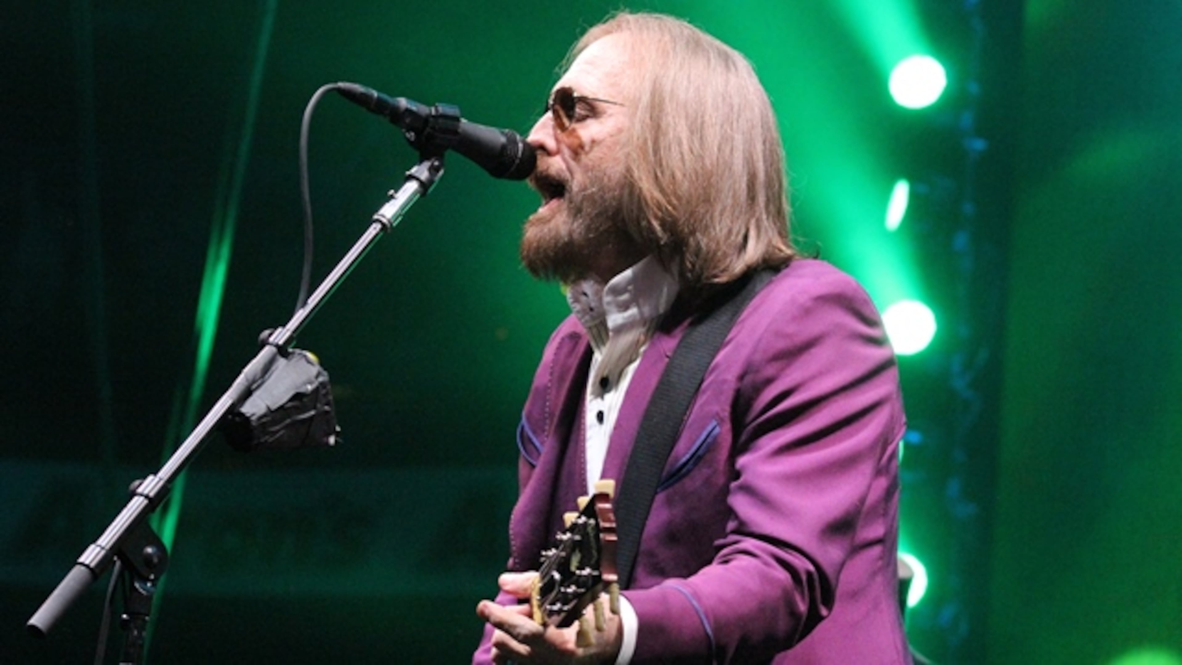 Tom Petty and the Heartbreakers celebrated their 40th anniversary with a tour stop at Philips Arena on April 27, 2017. Photo: Melissa Ruggieri/AJC