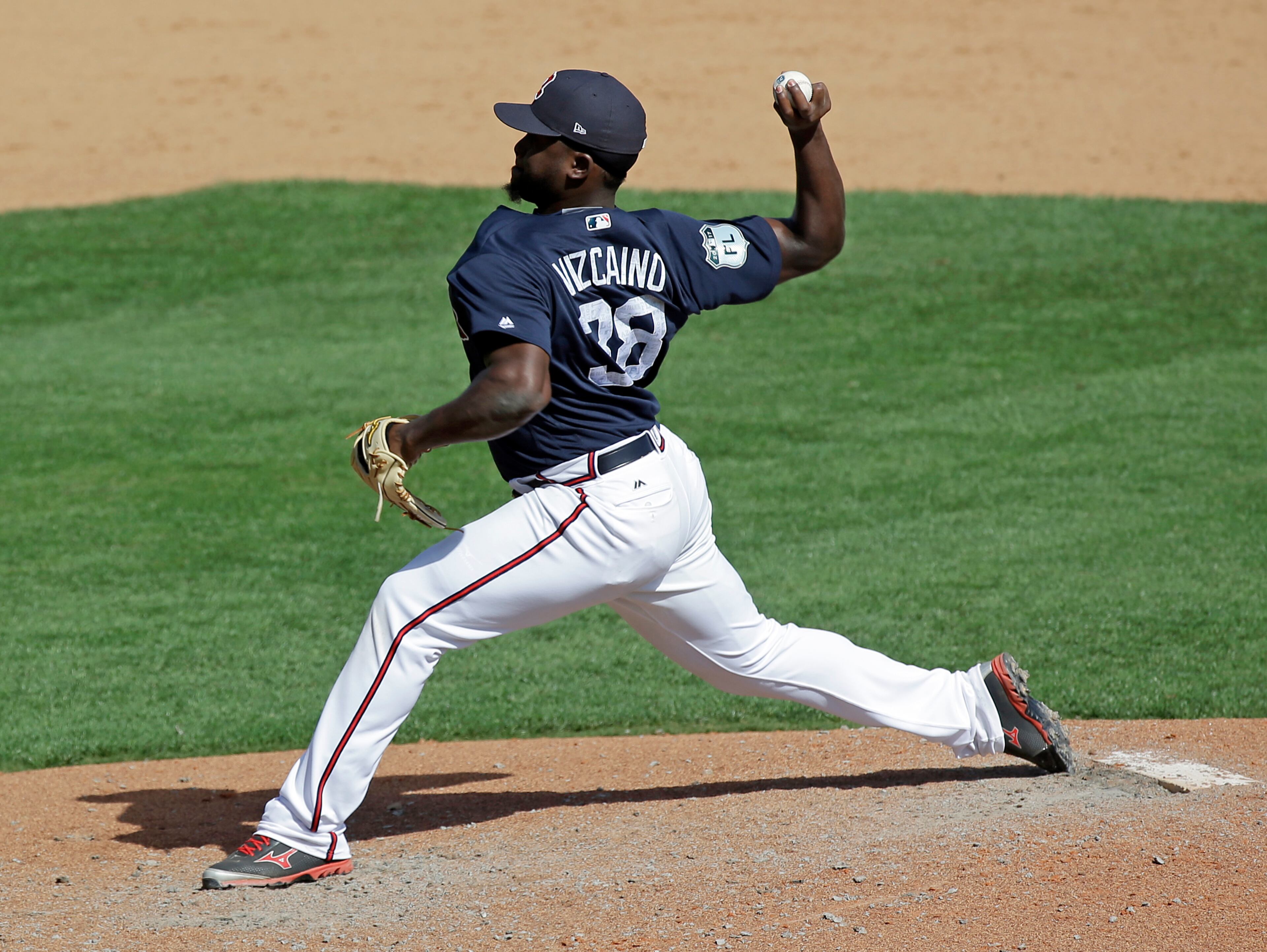 Atlanta Braves relief pitcher Arodys Vizcaino pitches against the Boston Red Sox in the sixth inning in a spring training baseball game, Friday, March 3, 2017, in Kissimmee, Fla. (AP Photo/John Raoux)