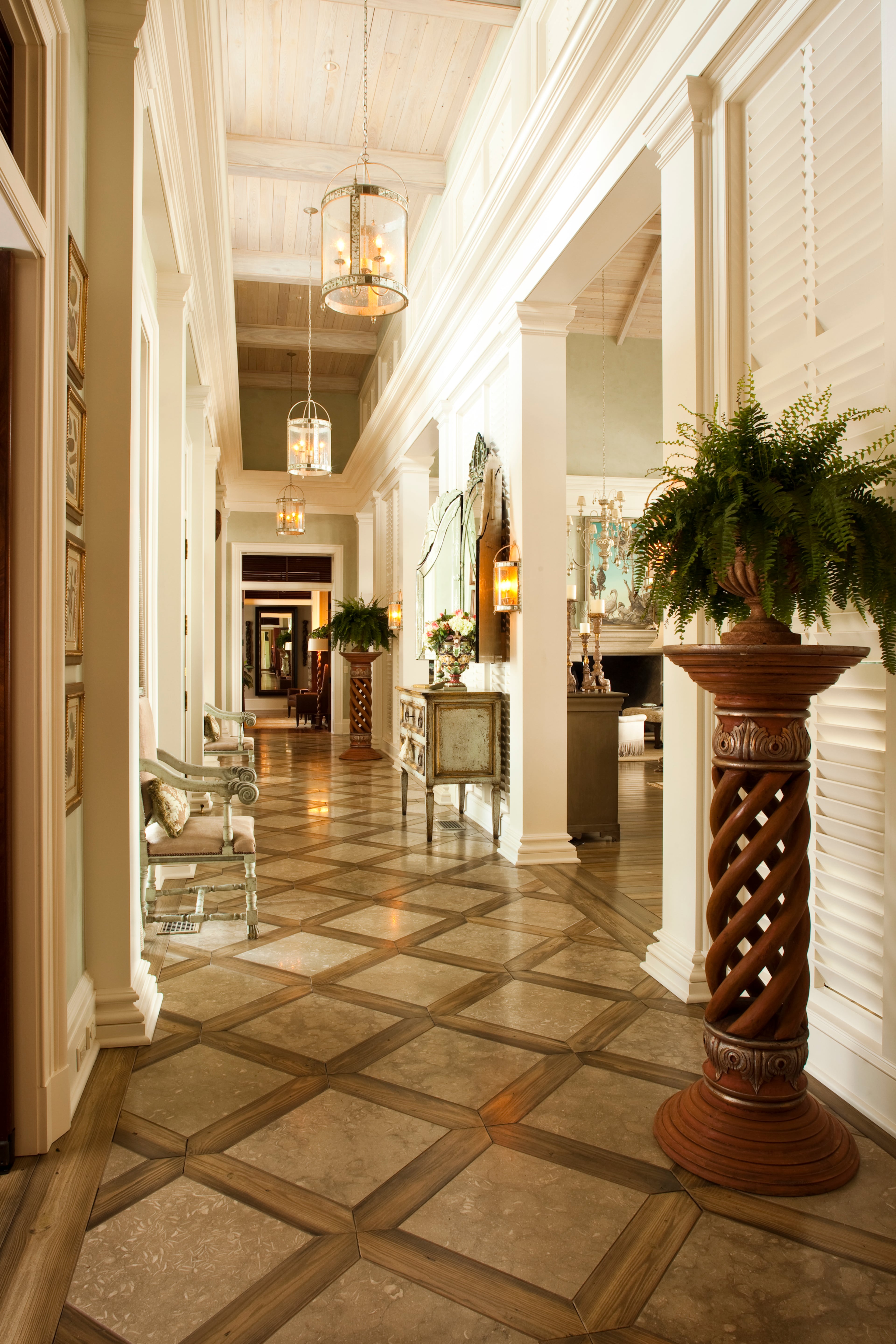 Paula Deen is looking to downsize from the six-year-old French Caribbean style home by purchasing a second home in New York City. Spokesman Jaret Keller said Tuesday that new ventures have kept Deen so busy that she wants "an easier and simpler life" at home on the Georgia coast. For more information, please contact Elaine Seabolt at 912-233-6609, eseabolt@seaboltbrokers.com or visit www.SeaboltBrokers.com