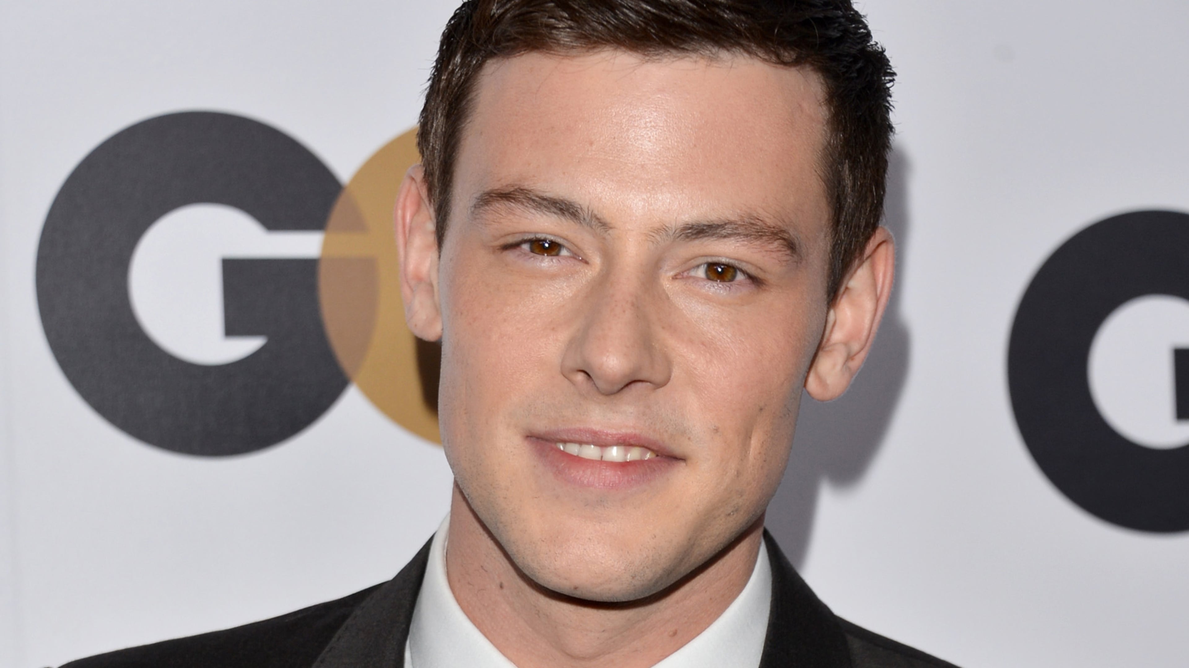 'Glee' actor Cory Monteith had been prescribed painkillers in the months leading up to his death after "massive" dental work, Monteith's mother, Ann McGregor, told People magazine.