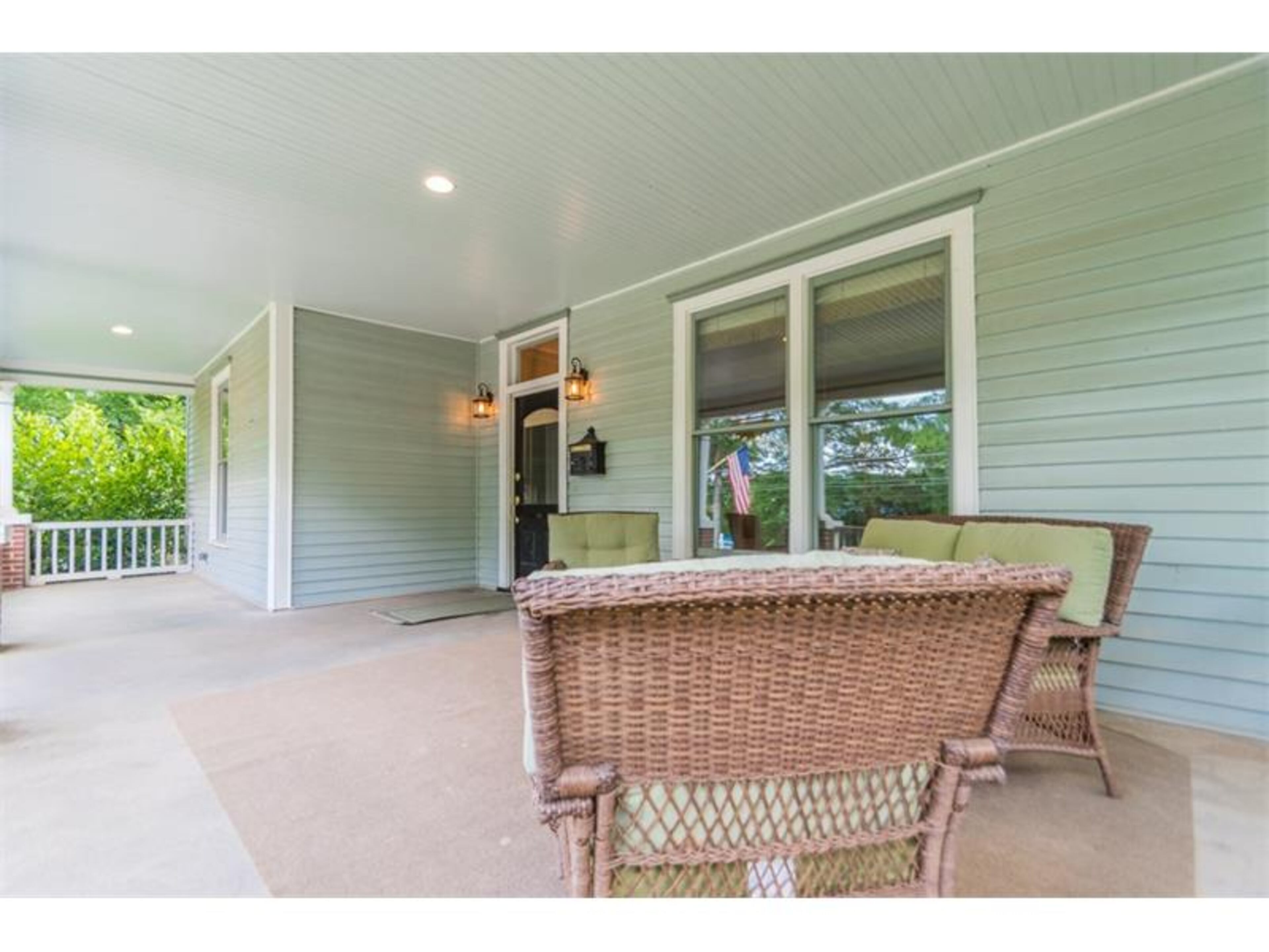 This spacious Grant Park home is completely renovated with modern conveniencies and energy efficiency. Located at 817 Cherokee Avenue, the home features working fireplaces, a claw foot tub, heart pine floors, a new chef's kitchen and a huge covered rear deck. And "Walking Dead" fans might remember this historic home was used as Rick Grimes’ residence in the very first episode. Visit virgentrealty.com to learn more about this listing.