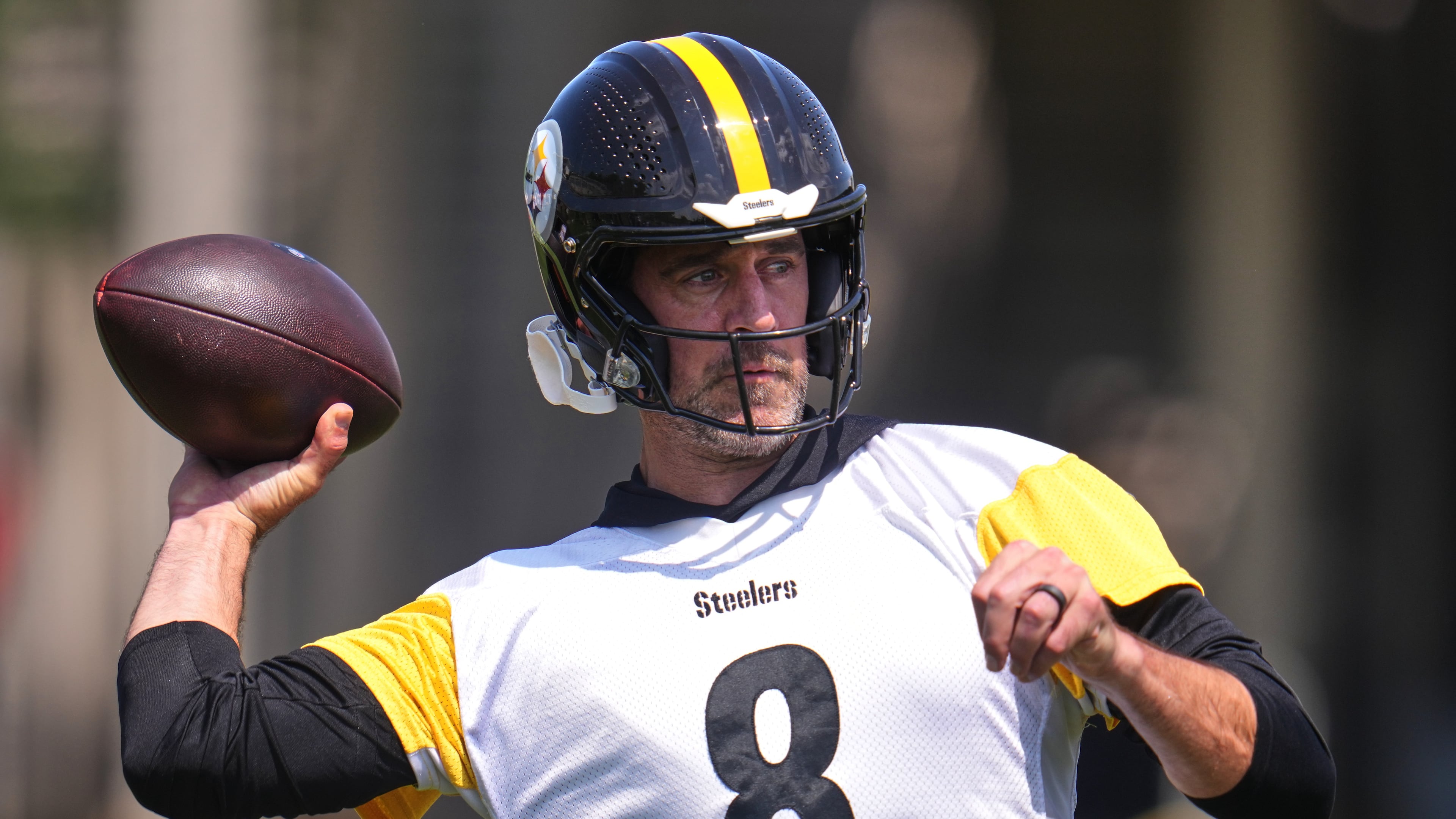 Pittsburgh Steelers quarterback Aaron Rodgers (8) participates in the football team's OTA workout in Pittsburgh, Monday, May 18, 2026. (AP Photo/Gene J. Puskar)