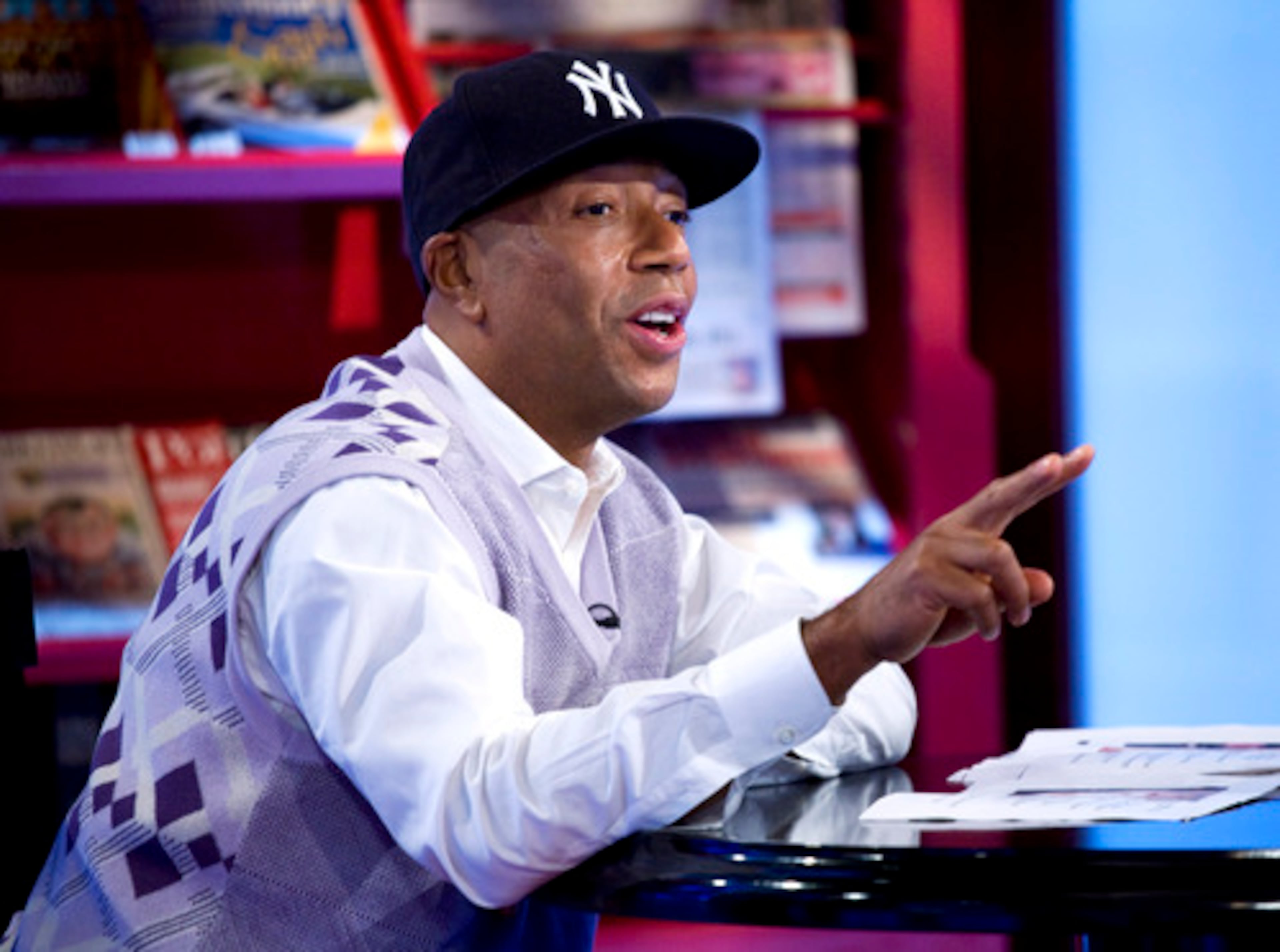 Geeks are IN. Designers like Russell Simmons of Phat Farm offer nerdy sweaters for sale. But what exactly makes a geek? Vote on whether these guys and gals are GEEK or CHIC.