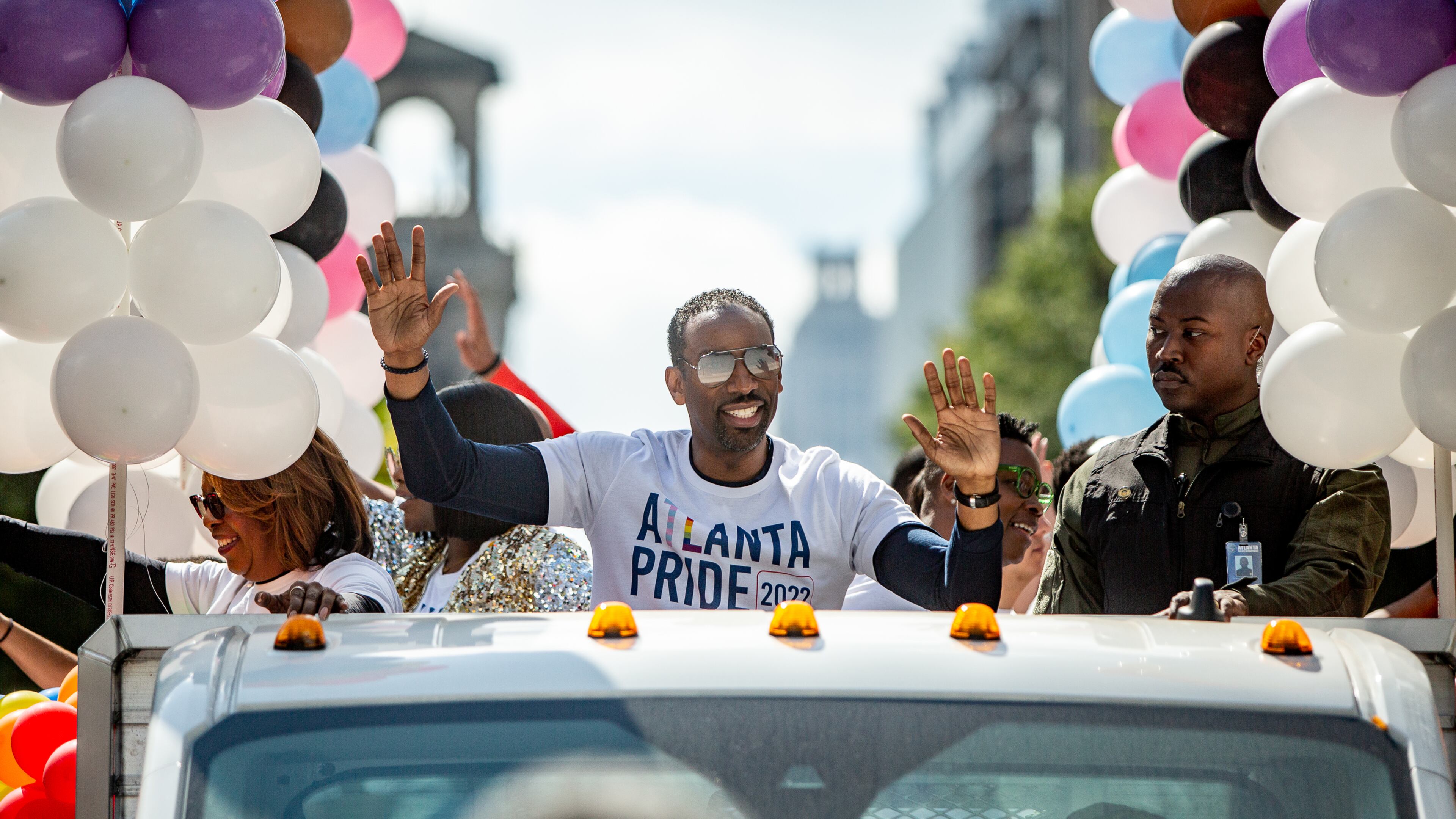 Atlanta Mayor Andre Dickens participates in the annual Pride Parade as it moves down Peachtree Street toward 10th Street before ending in Piedmont Park on Sunday, Oct. 9, 2022. (Photo: Jenni Girtman for The Atlanta Journal-Constitution)