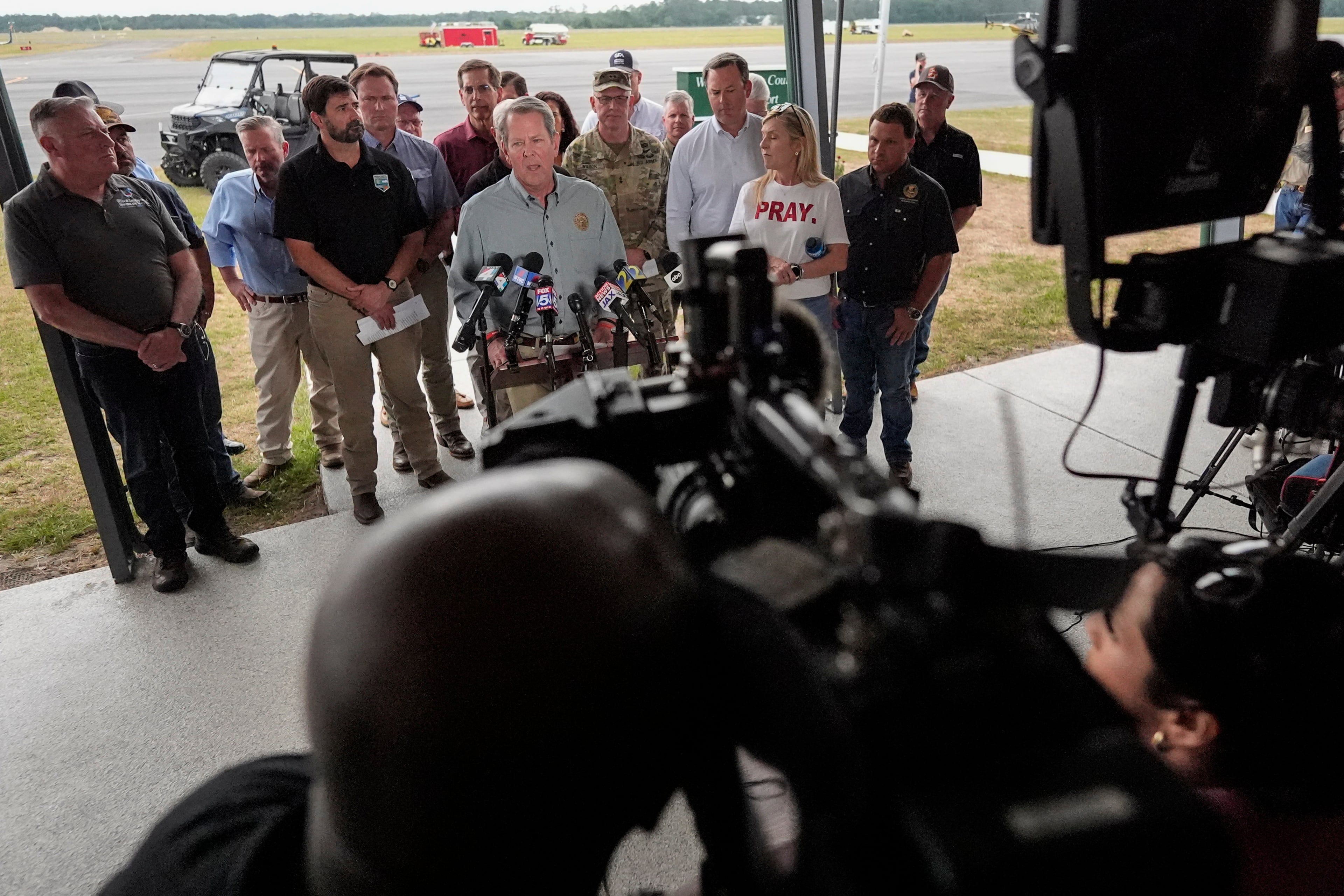 Gov. Brian Kemp speaks about the fires in southeast Georgia, Friday, April 24, 2026, in Waycross, Ga. (Mike Stewart/AP)