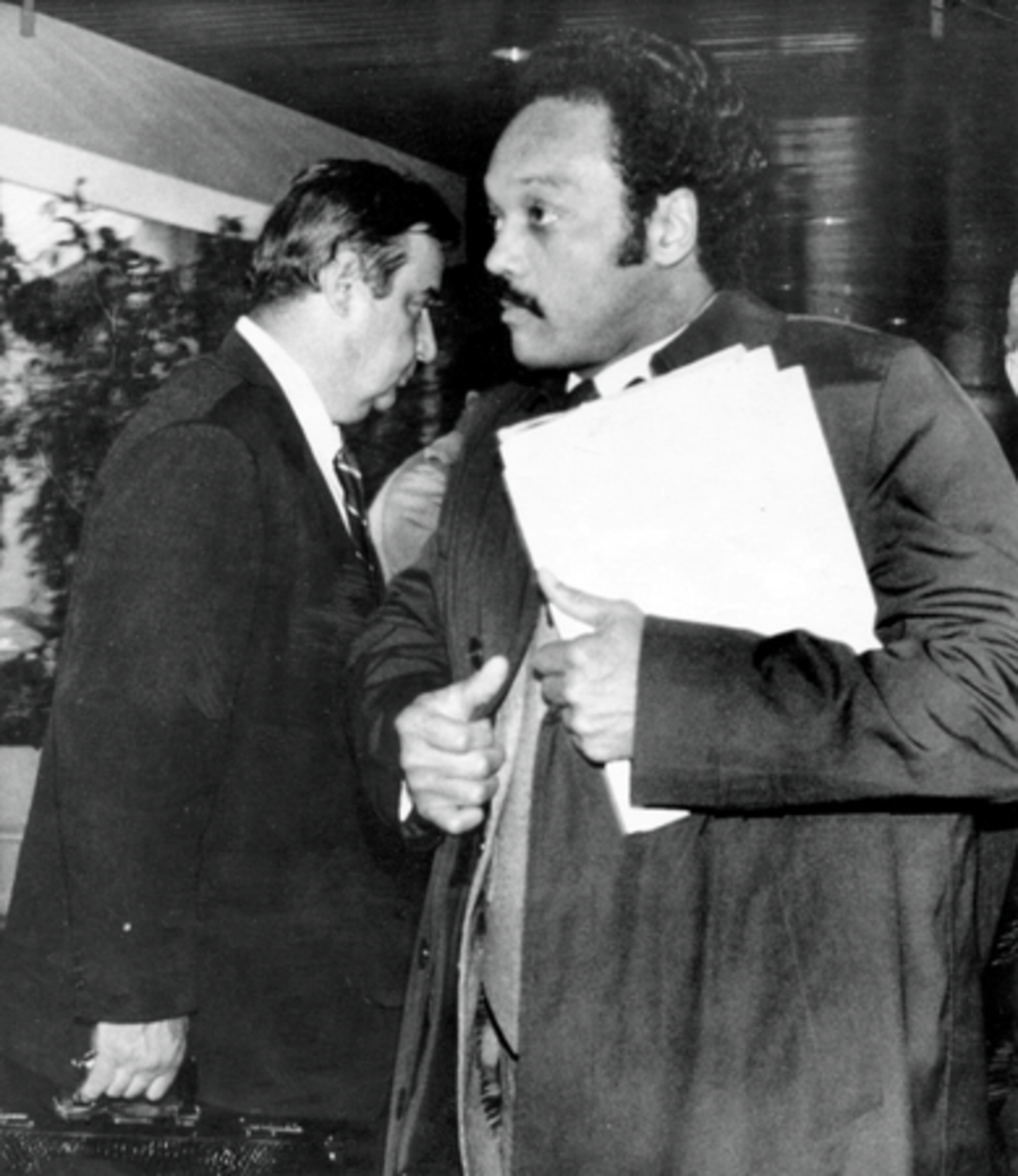 Lance never sought another party office. But working out of an office cabin near Lancelot, a mansion near Calhoun that was designed by his wife, he developed a vast telephone network of businessmen, reporters and politicians who valued his advice -- the Rev. Jesse Jackson was one of them. Lance returned to the 1988 Democratic Convention as Jackson's closest adviser on party matters.