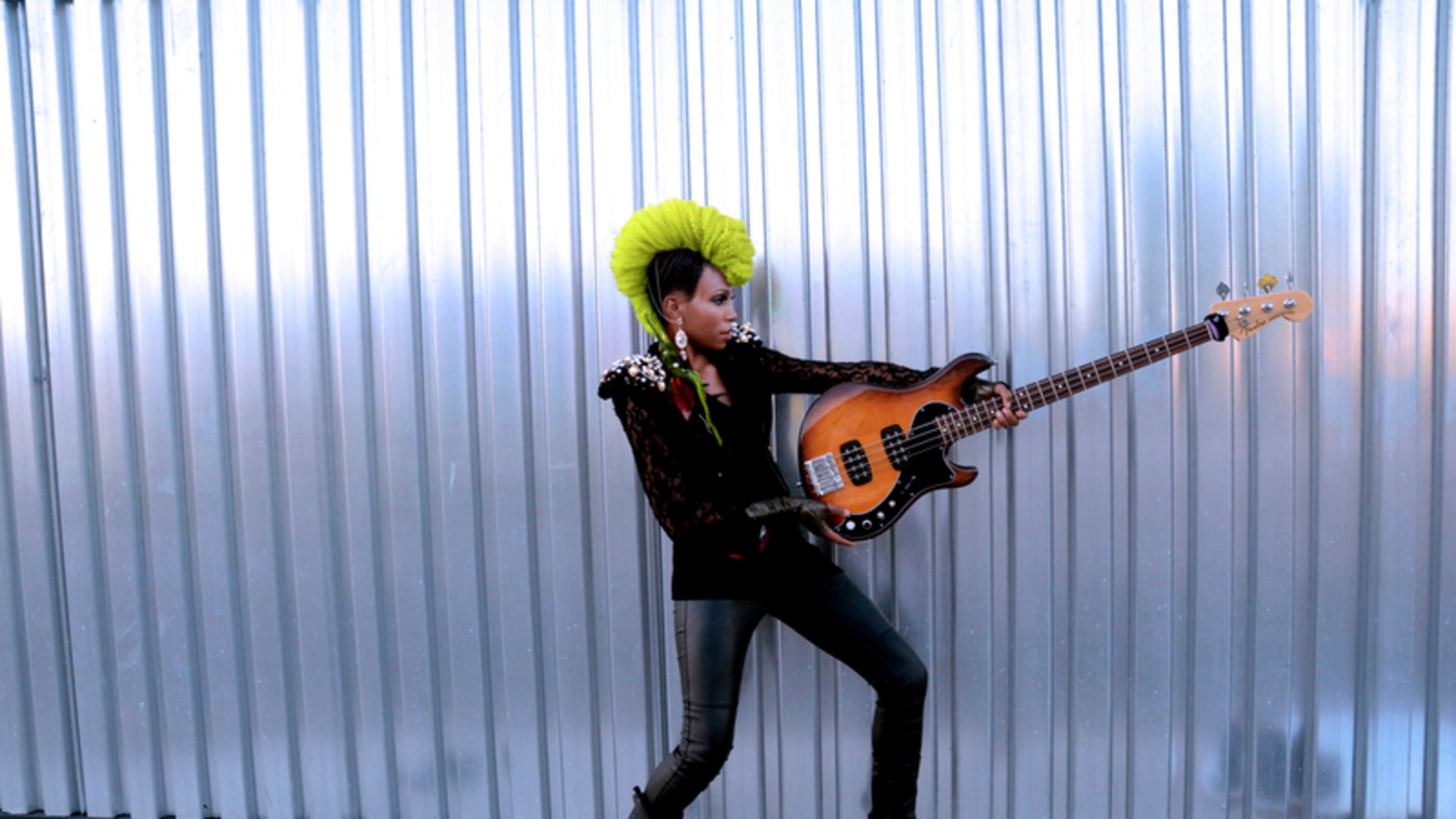 Funk bassist Nik West is a colorful addition to the Atlanta Jazz Festival 2017 lineup.