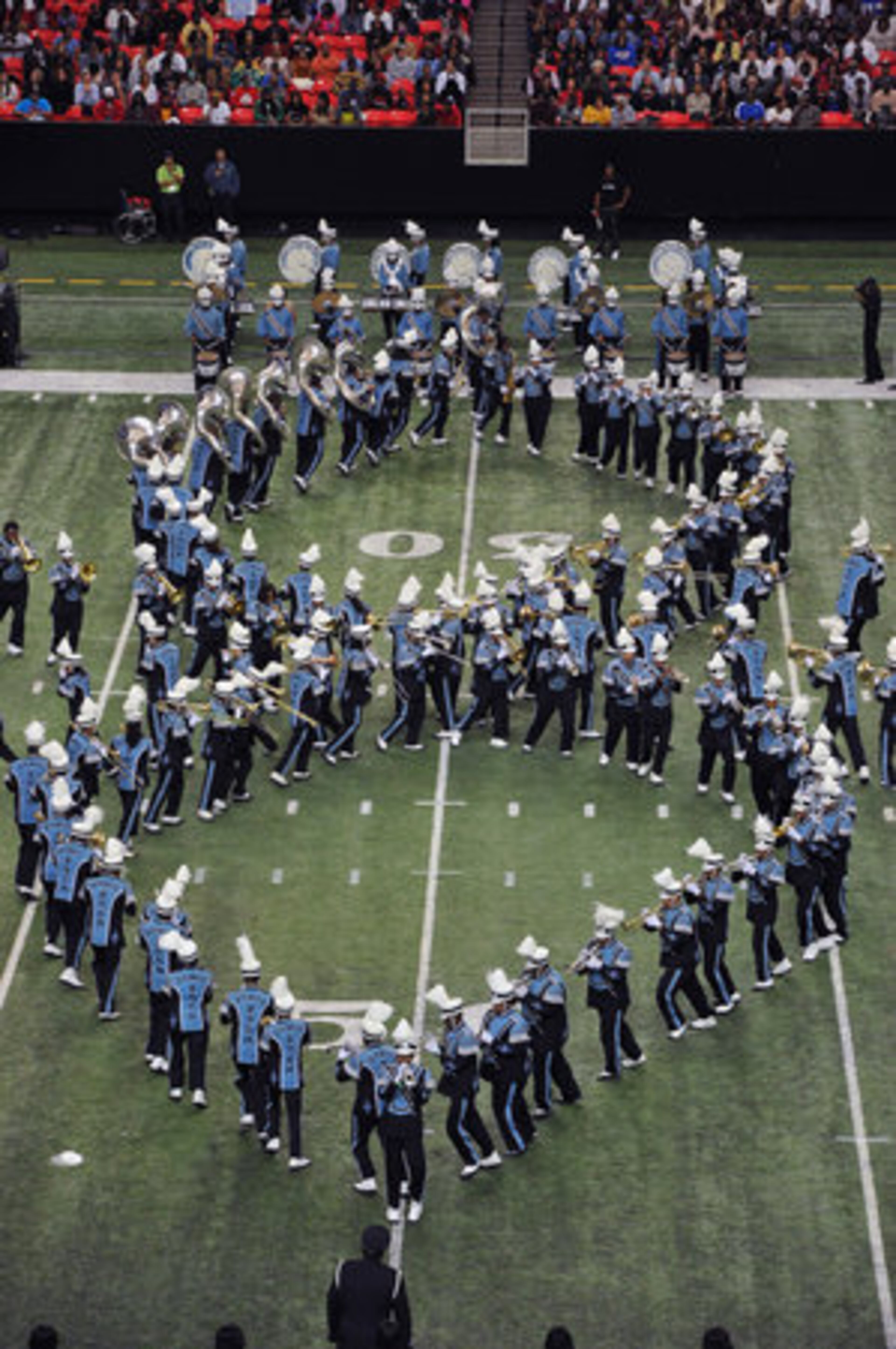 Jackson State University's Sonic Boom of the South step into formation at the Honda Battle of the Bands.