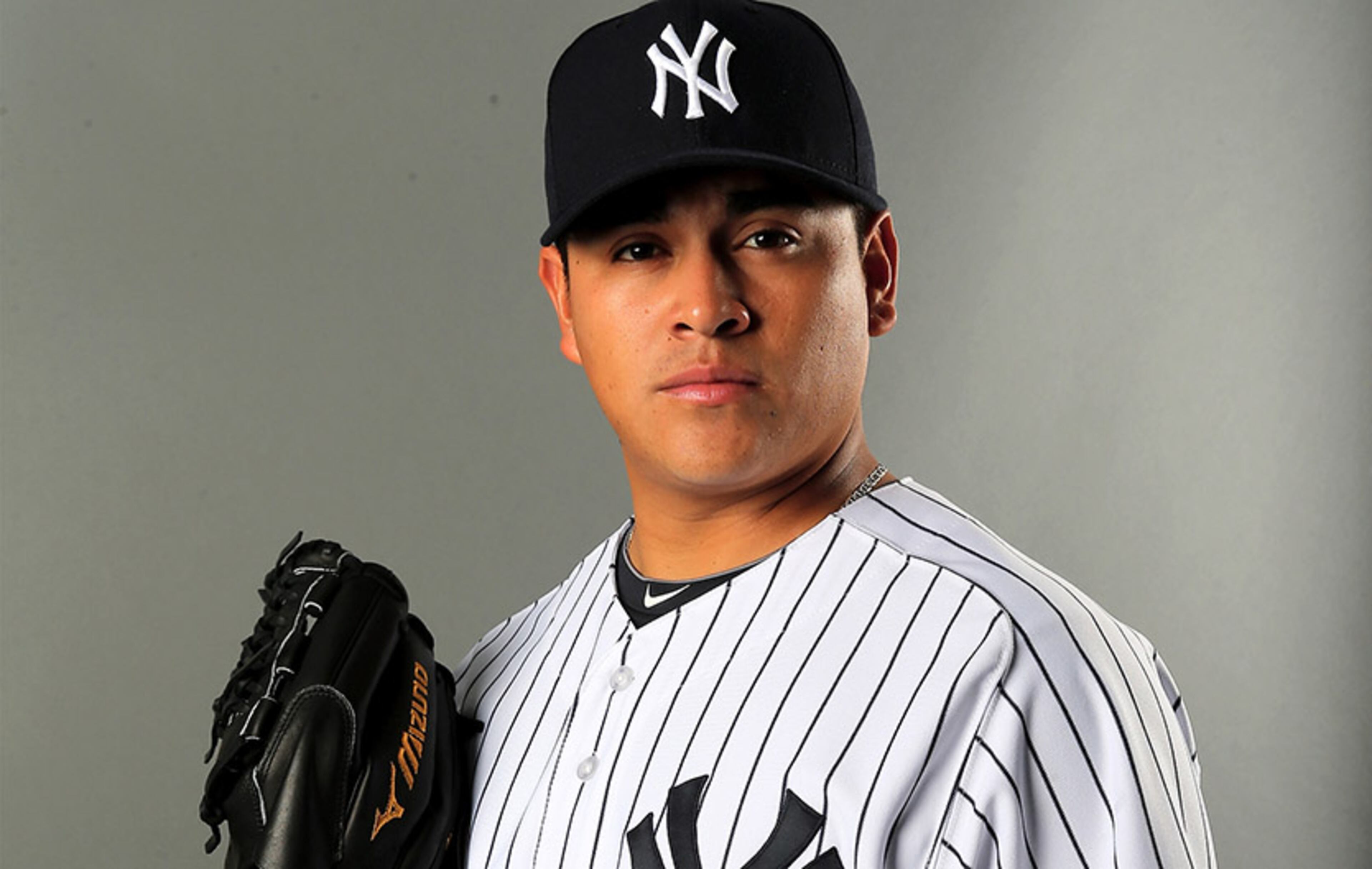 Jan. 1: Braves acquire left-hander Manny Banuelos, a former top prospect, from the New York Yankees in exchange for relievers David Carpenter and Chasen Shreve. Banuelos, who missed the 2013 season following Tommy John surgery, was 2-3 with a 4.11 ERA in 26 games (25 starts) at three minor league levels in 2014, with 71 strikeouts and 31 walks in 76 2/3 innings.