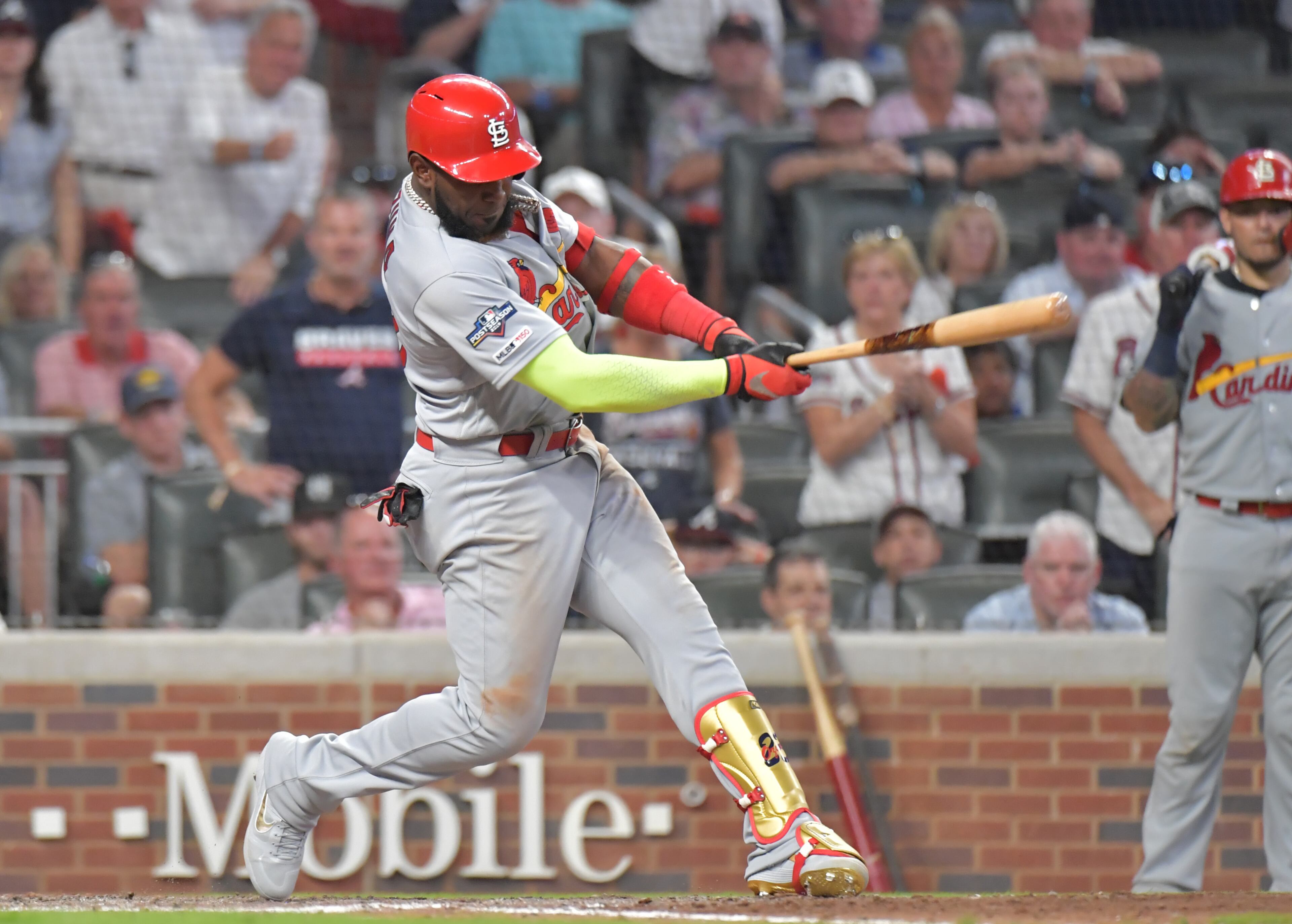 St. Louis Cardinals left fielder Marcell Ozuna (23) hits a 2-run single. (Hyosub Shin / Hyosub.Shin@ajc.com)