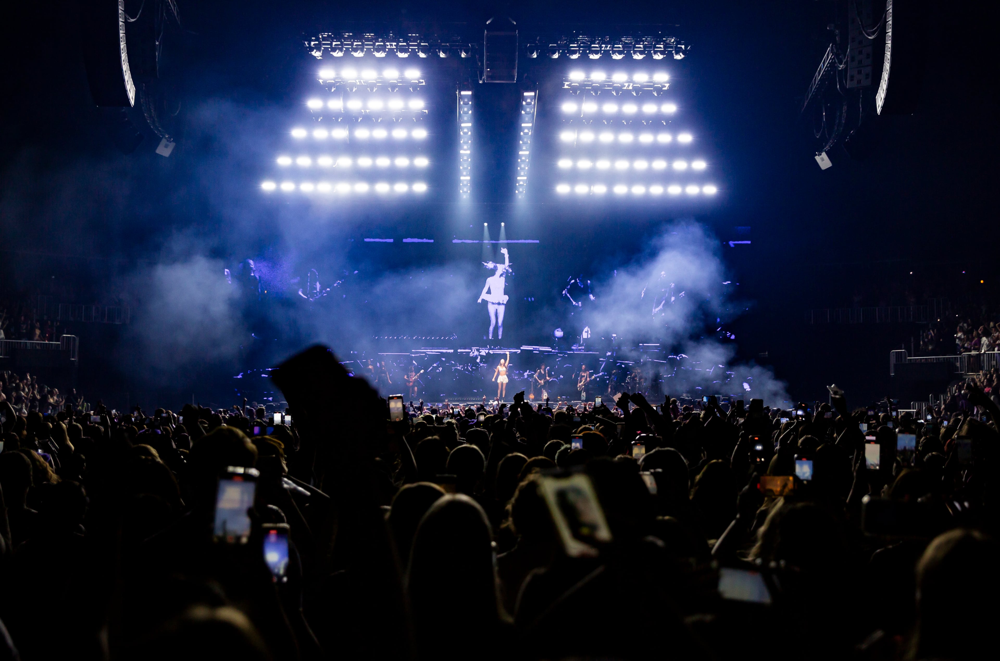 Olivia Rodrigo sings to a sold-out crowd of screaming fans at State Farm Arena on Tuesday July 23, 2024. (RYAN FLEISHER FOR THE ATLANTA JOURNAL-CONSTITUTION)