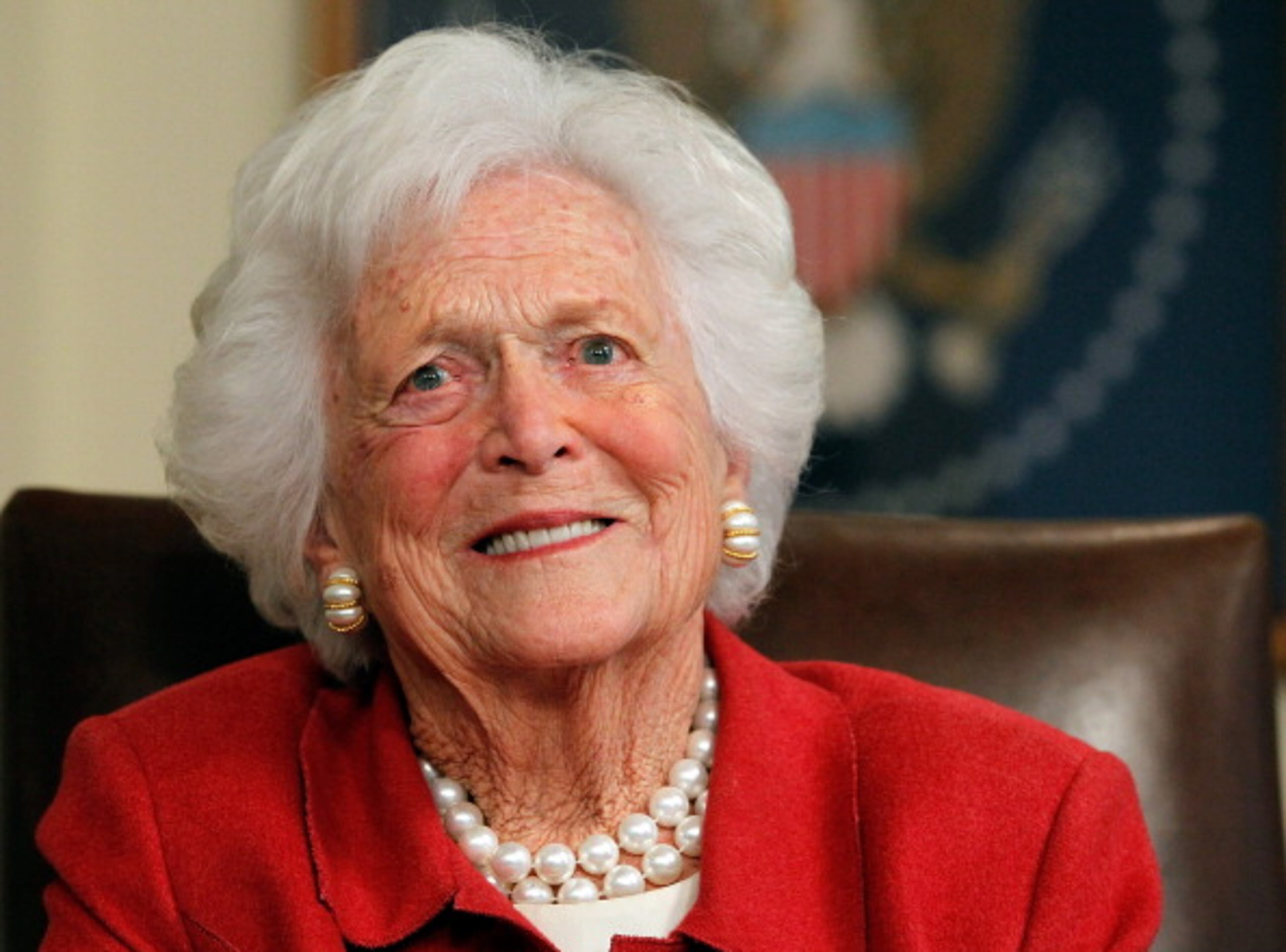 HOUSTON, TX - MARCH 29: Barbara Bush talks with Republican presidential candidate, former Massachusetts Gov. Mitt Romney at Former President George H. W. Bush's office on March 29, 2012 in Houston, Texas. Mitt Romney received an endorsement from Former President George H.W. Bush and Barbara Bush during the meeting. (Photo by Tom Pennington/Getty Images)