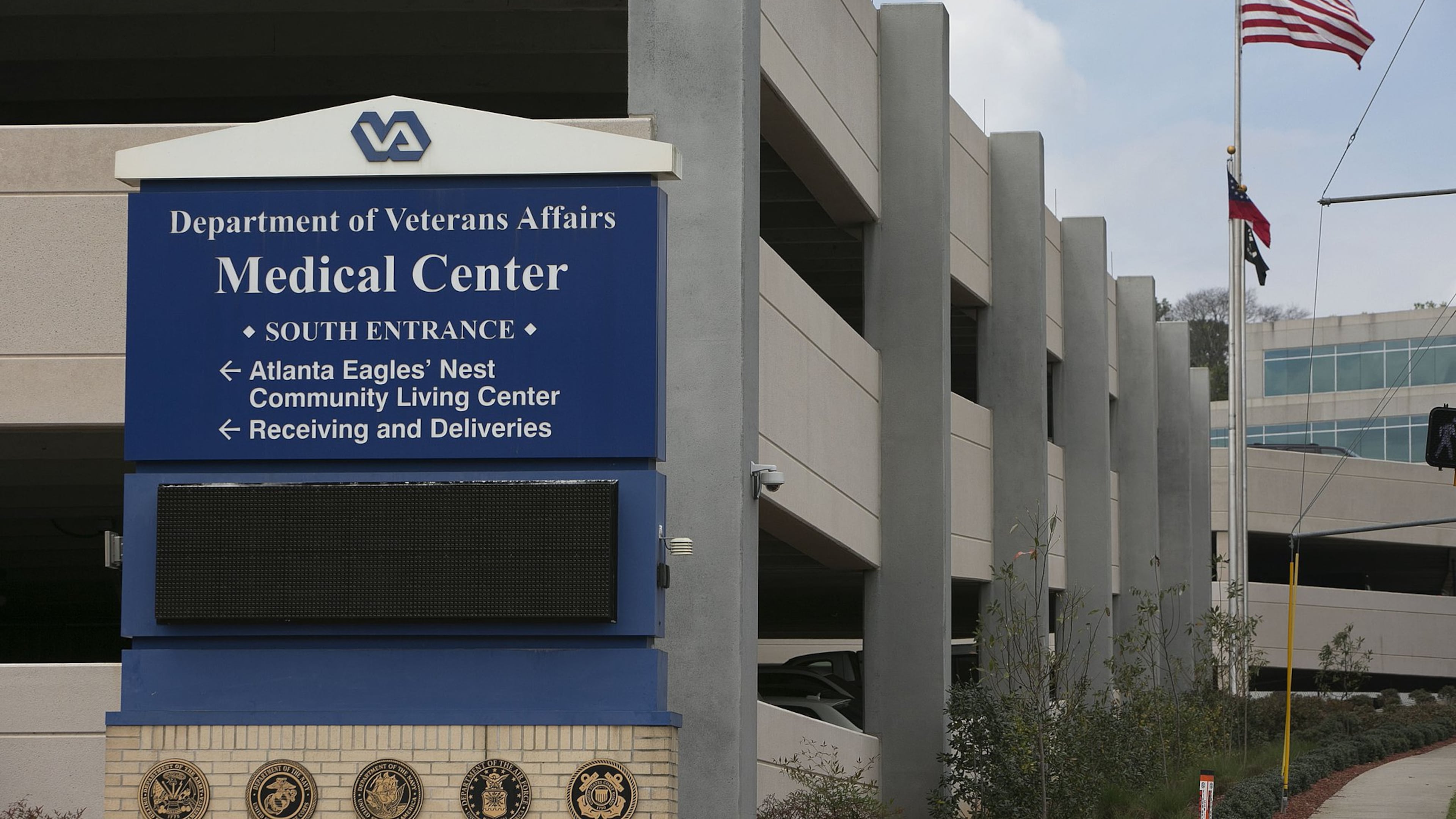 A 68-year-old veteran kill himself outside the Atlanta VA Medical Center in Decatur Saturday. Photo by Phil Skinner