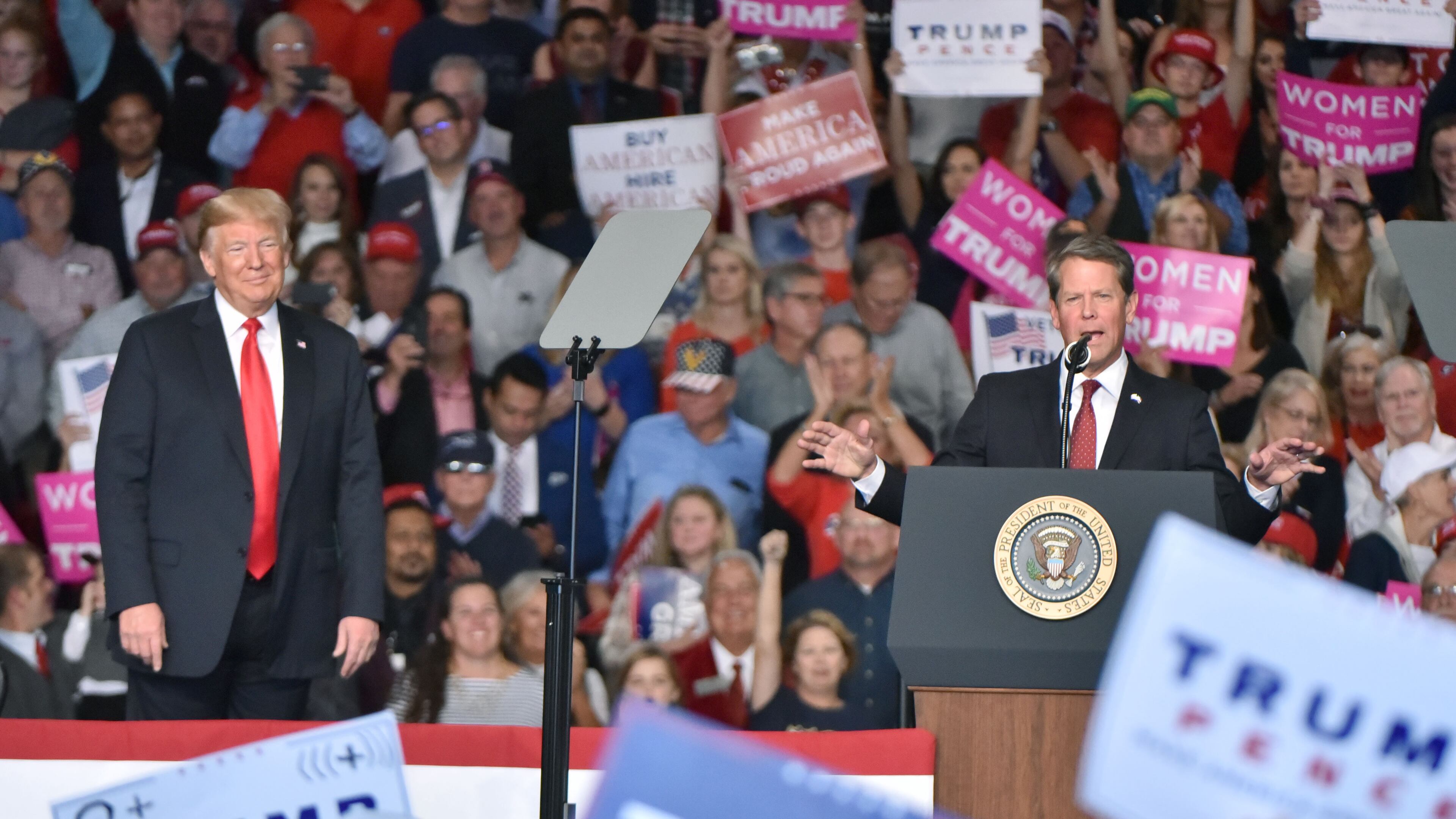 President Donald Trump and Gov. Brian Kemp in Macon in 2018. HYOSUB SHIN / HSHIN@AJC.COM