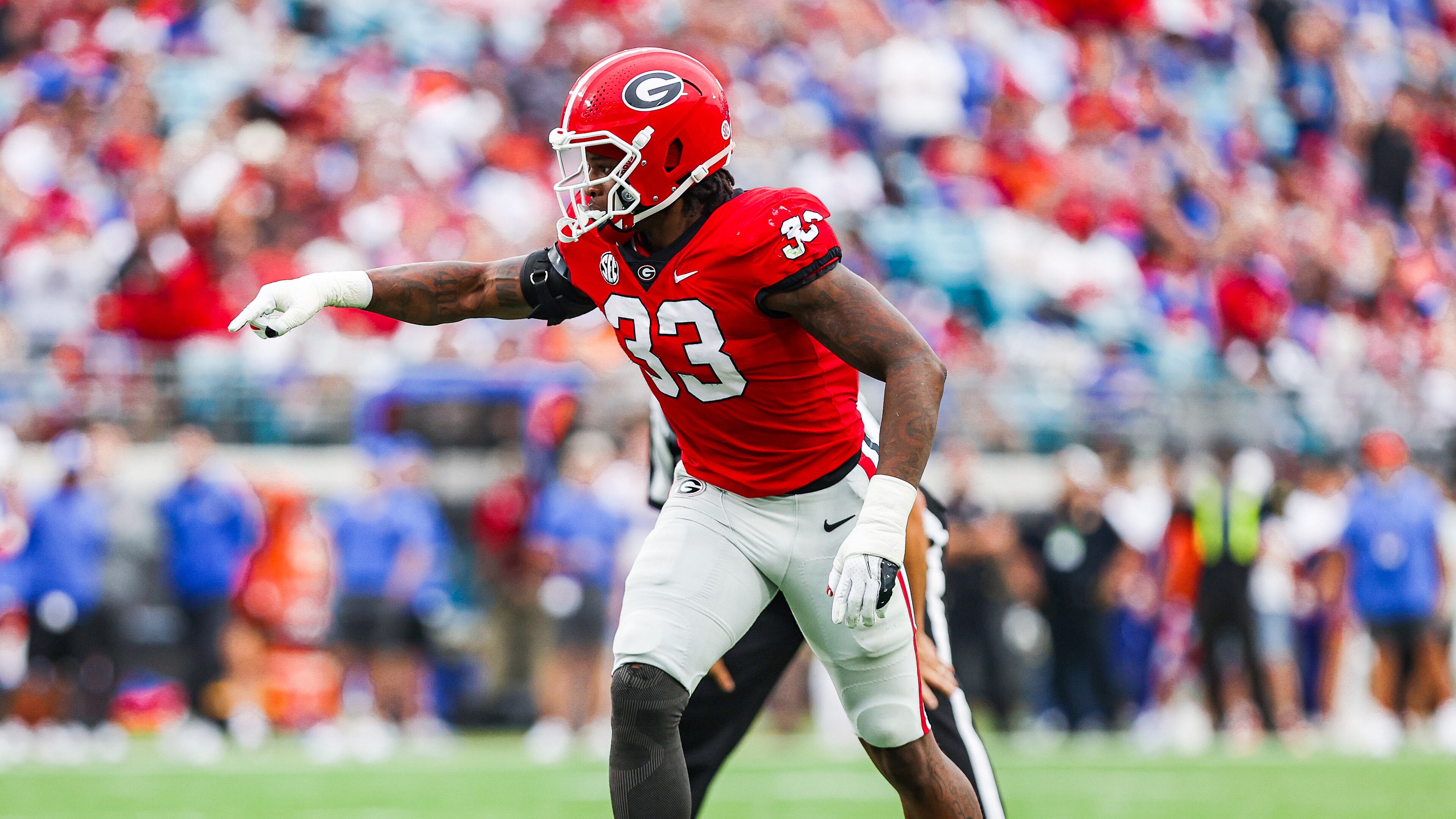 Senior outside linebacker Robert Beal, who already was having to stand in for injured starter Nolan Smith, was determined to have suffered a “stinger” in Saturday’s game against Tennessee. (Photo by Tony Walsh/UGA Athletics)