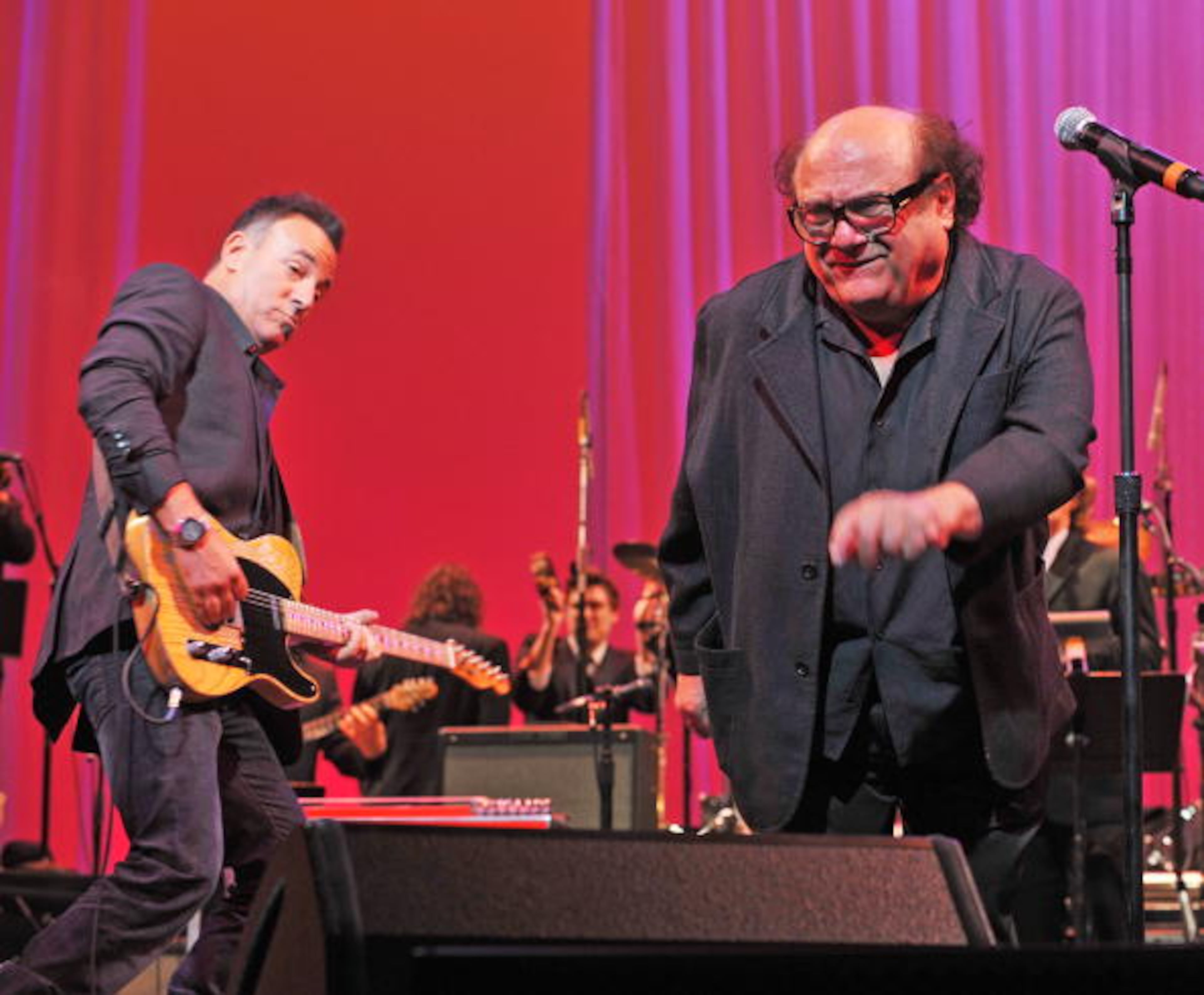 NEWARK, NJ - MAY 02: Bruce Springsteen (L) and Danny DeVito perform together at the 3rd Annual New Jersey Hall of Fame Induction Ceremony at the New Jersey Performing Arts Center on May 2, 2010 in Newark, New Jersey. (Photo by Bobby Bank/Getty Images)