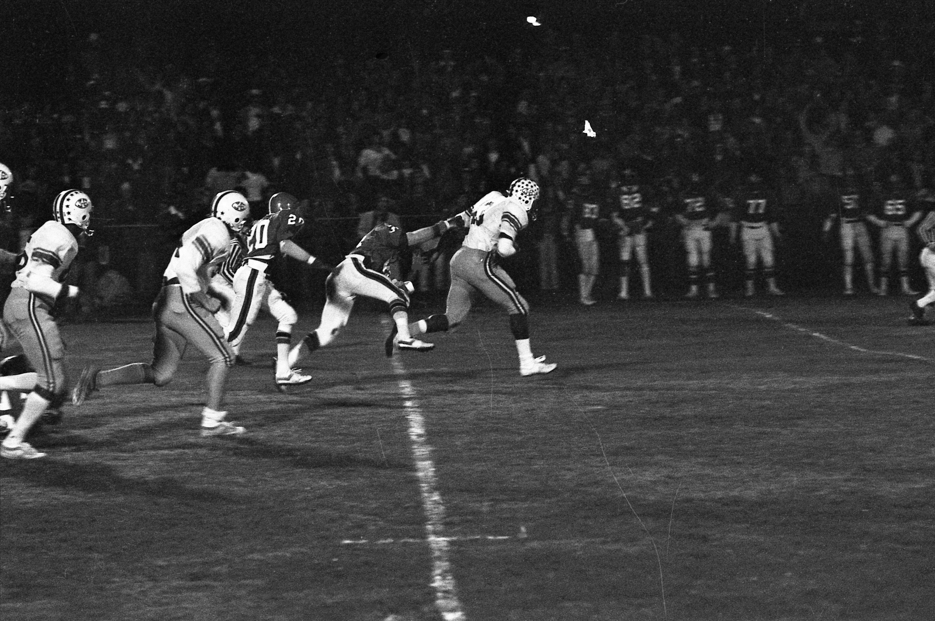 Herschel Walker breaks away for a Johnson County touchdown in 1979. Kenneth Walker / AJC file photo