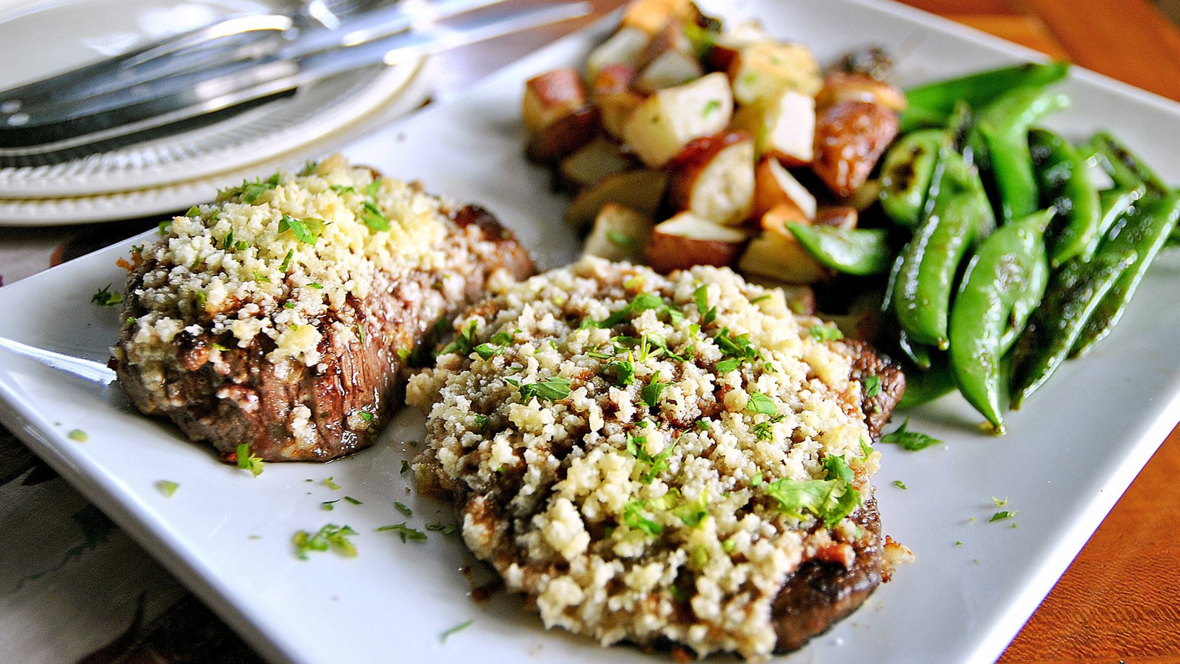 Home Chef’s Parmesan-Crusted Sirloin. (Gretchen McKay/Pittsburgh Post-Gazette/TNS)