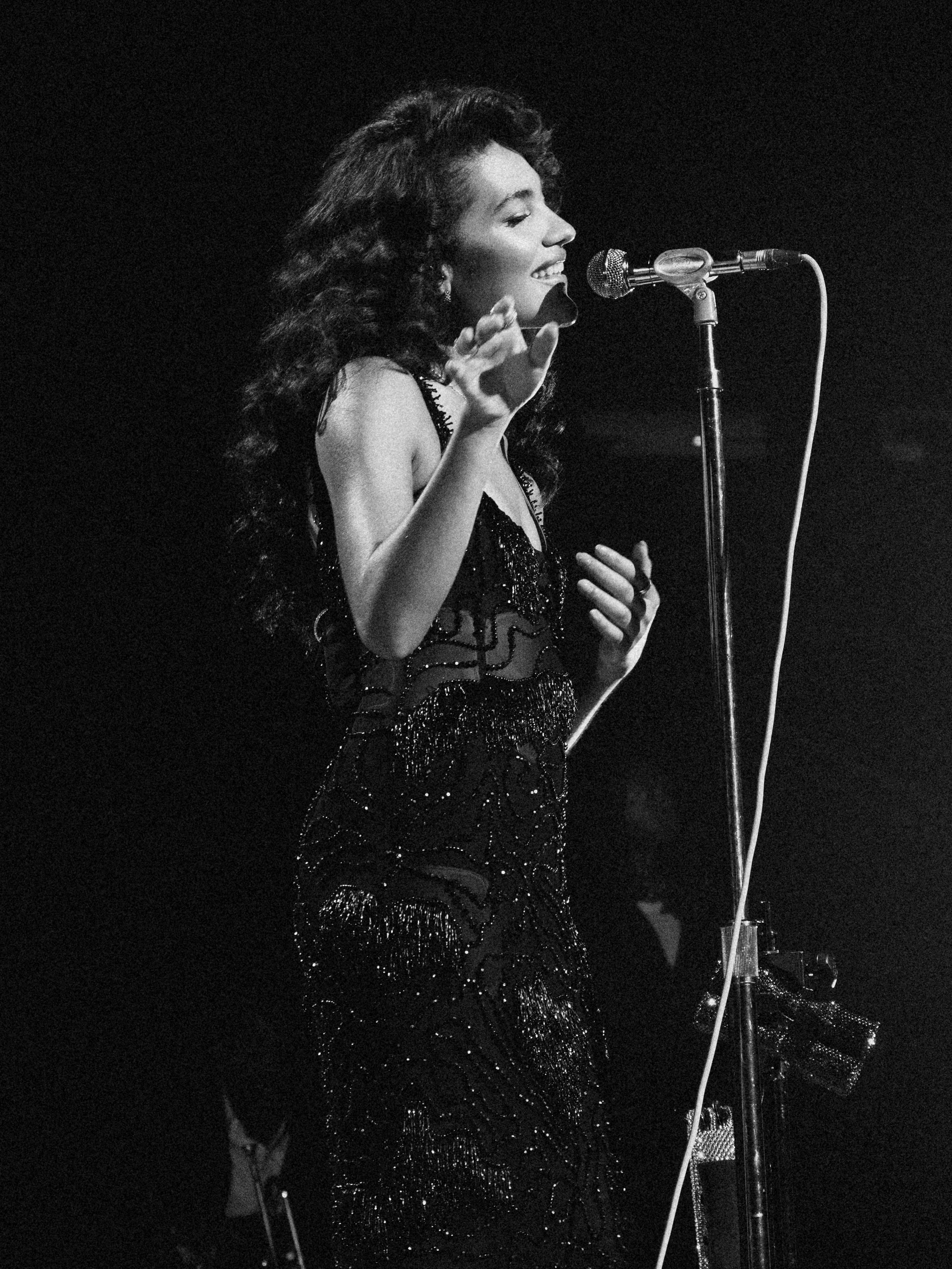 With opening act Baby Rose, Olivia Dean brought his jazz soul flair to the Atlanta stop of her hit tour on Aug. 22, 2026. Photo credit: Lola Mansell