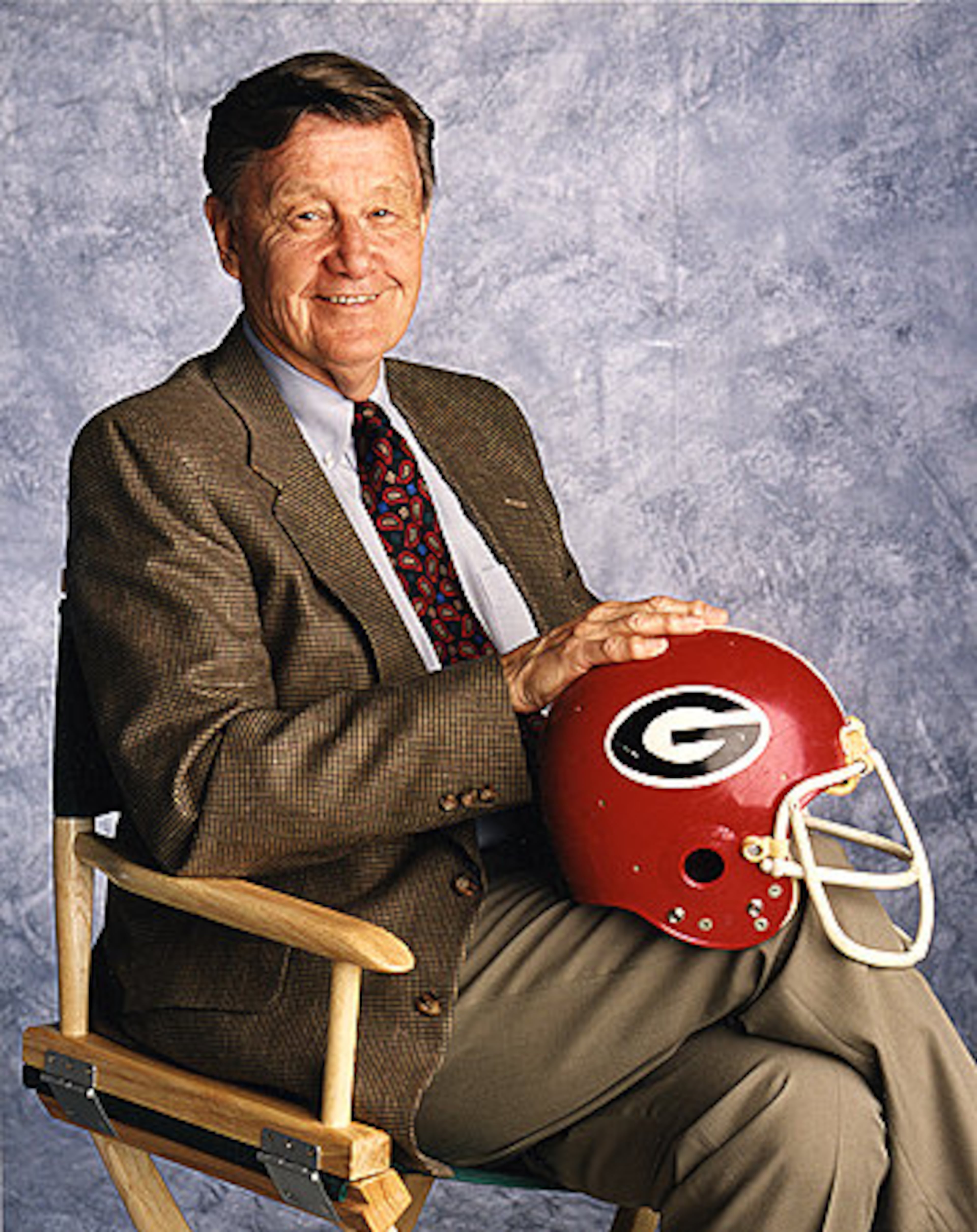 Larry Munson, the radio voice of University Georgia football for more than 40 years, was one of the most beloved figures of "Bulldog Nation" because of his famous calls of some of the school's most memorable games.