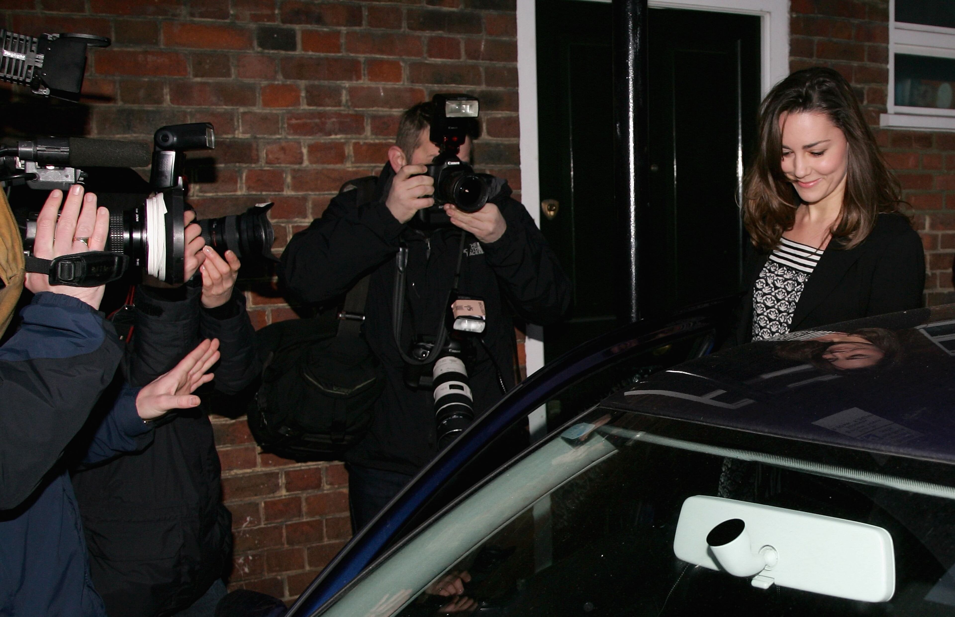 Kate Middleton leaves her Chelsea flat on her 25th birthday on January 9, 2007 in London, England. (Photo by Gareth Cattermole/Getty Images)