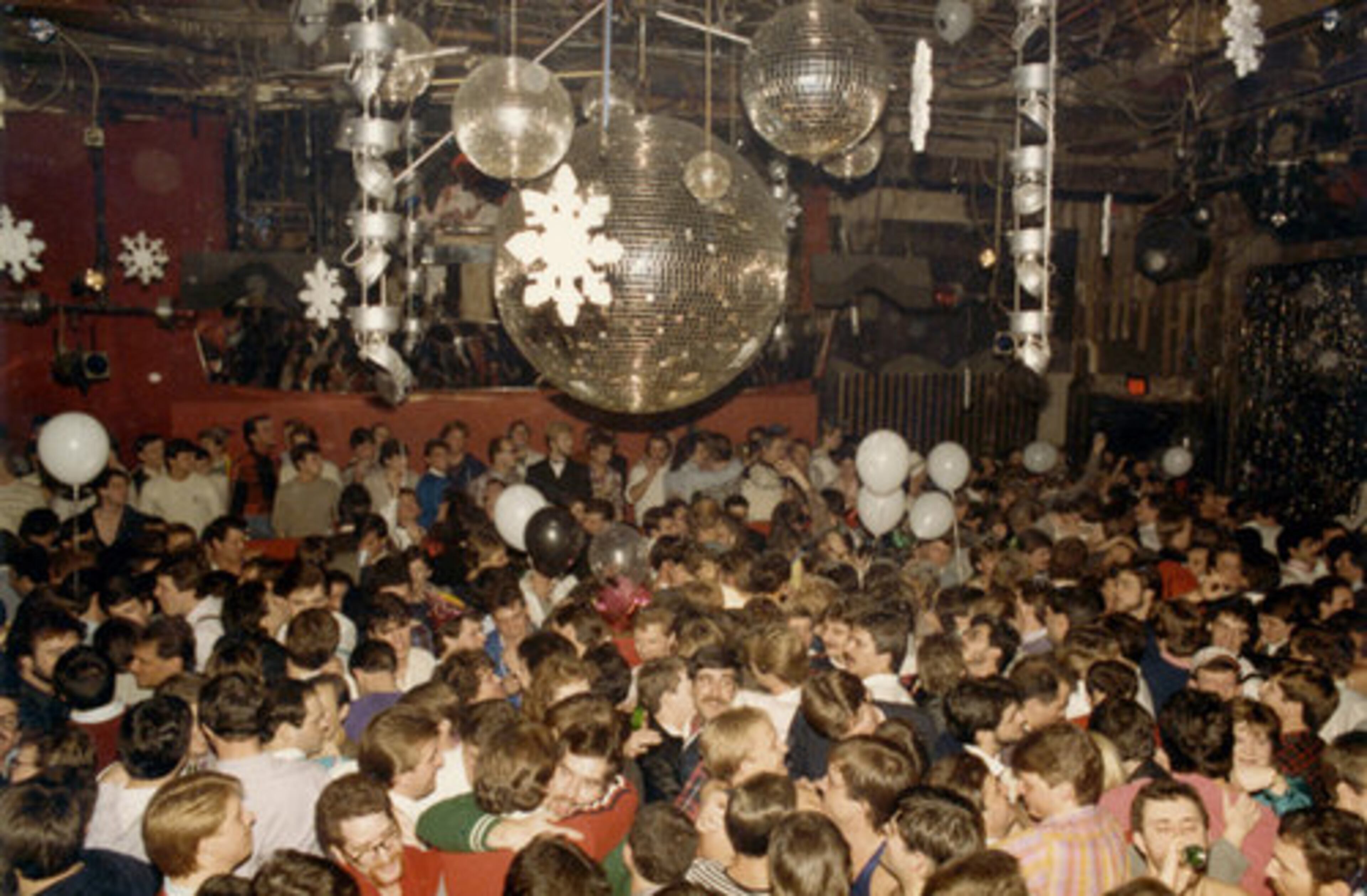 The main dance floor of Backstreet in the late 1970s.