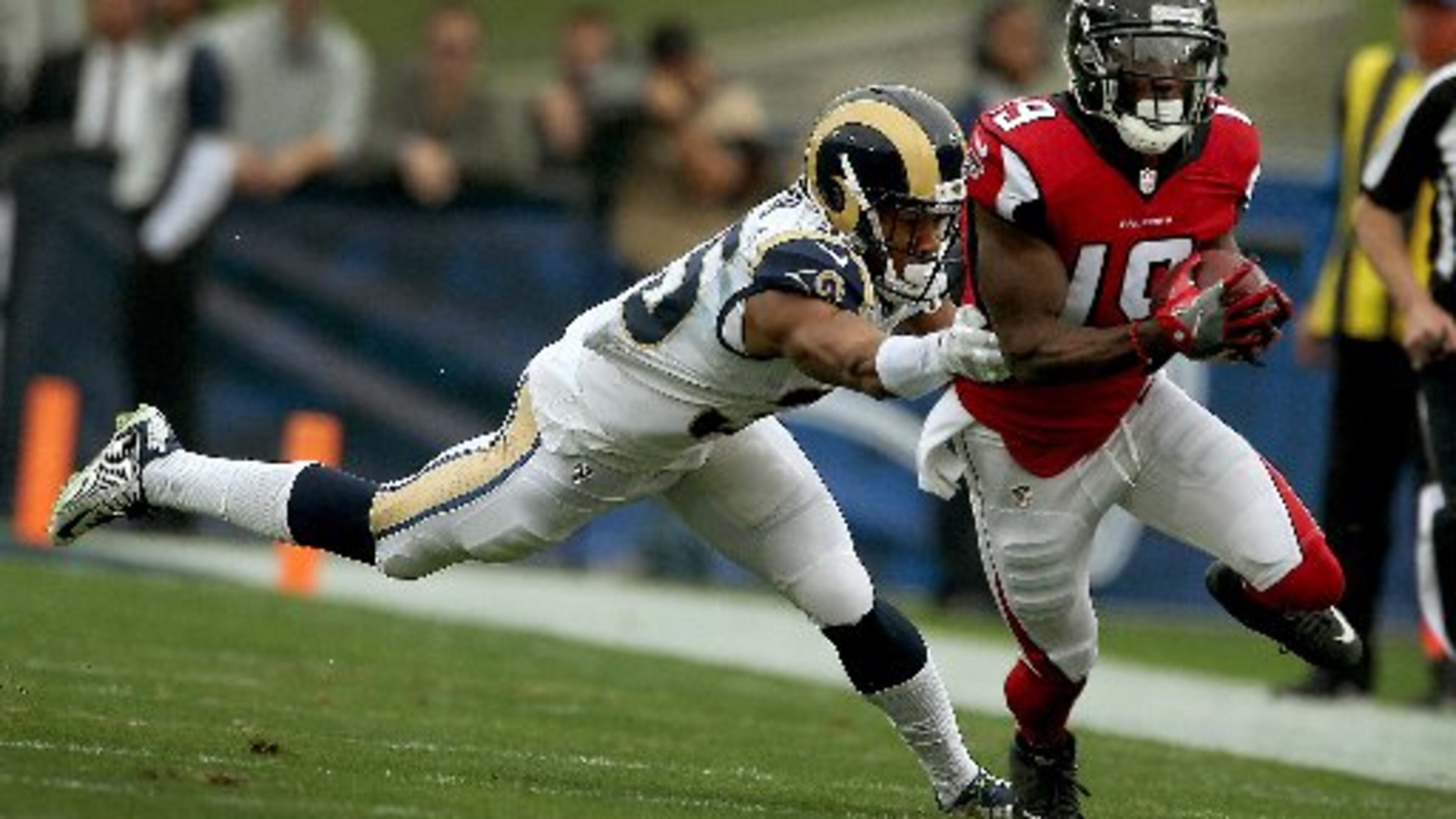 No Julio, no problem for Aldrick Robinson and the Falcons in L.A. (Rick Loomis/Los Angeles Times/TNS)