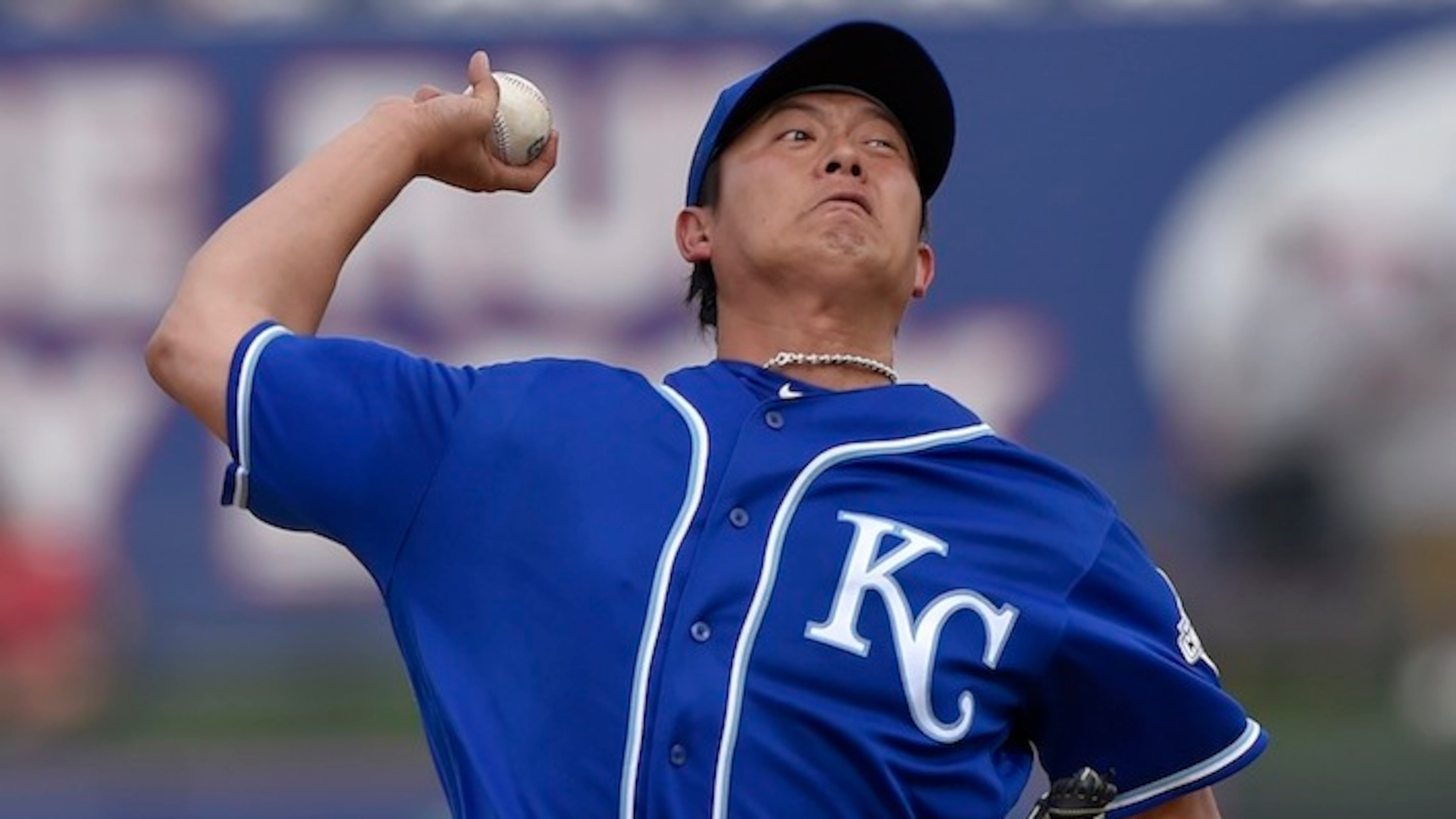 Kansas City Royals pitcher Chien-Ming Wang throws in the eighth inning against the Arizona Diamondbacks during a spring training baseball game Friday, March 11, 2016, in Surprise, Ariz. Arizona won 12-3. (John Sleezer/The Kansas City Star via AP)