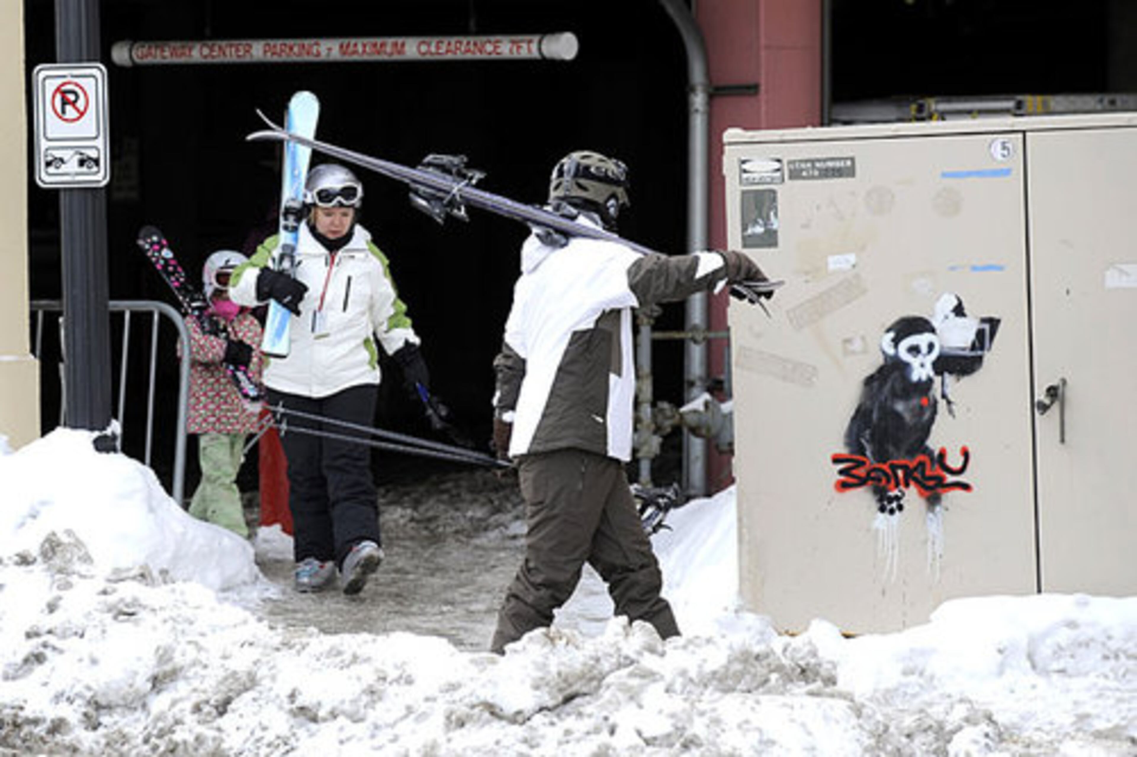 One more by Banksy, this time for the benefit of skiers.