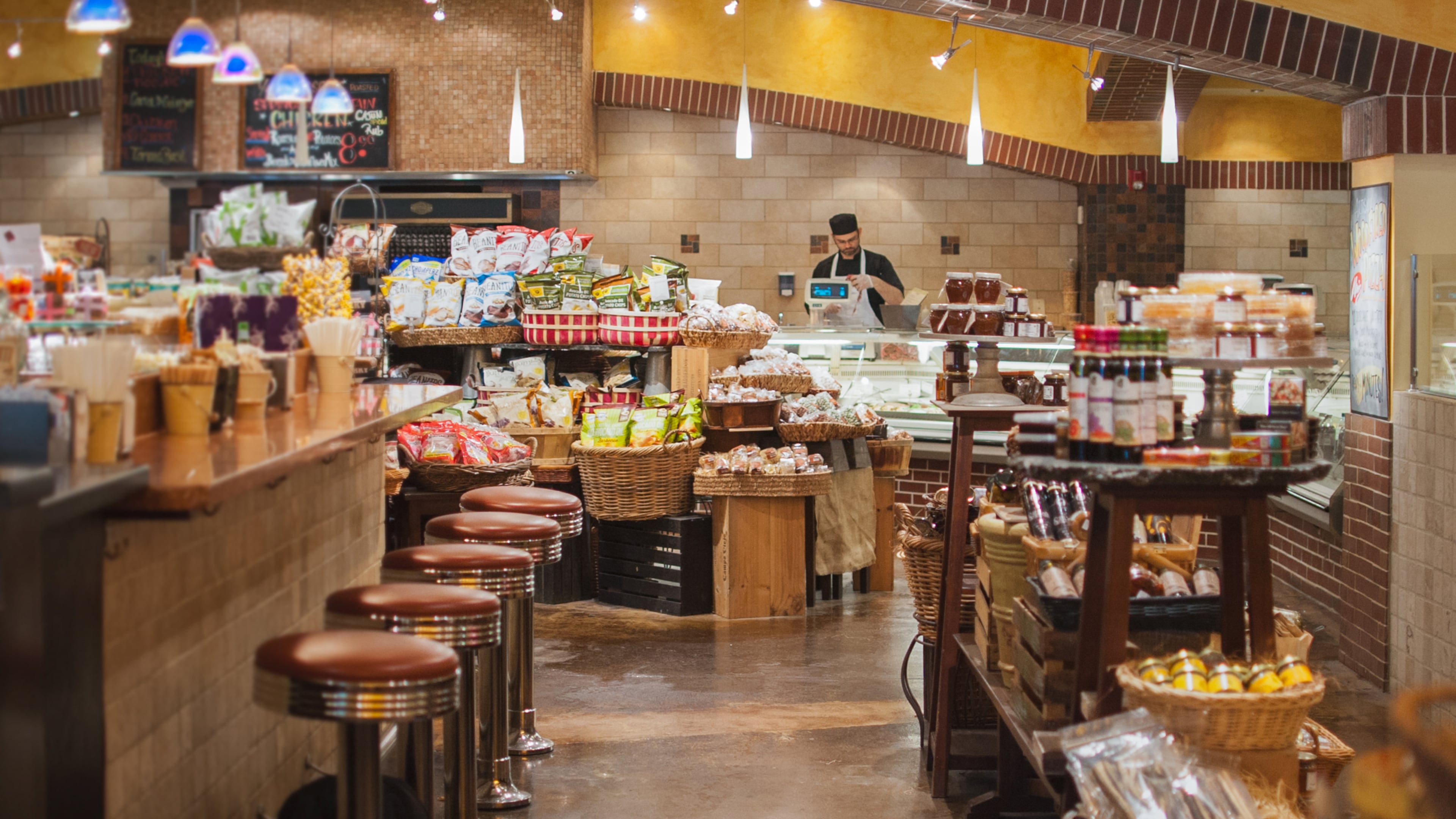 Alon’s Bakery & Market feels like a specialty market straight out of New York, offering prepared foods and specialty items made from scratch. Photo credit: Dunwoody CVB