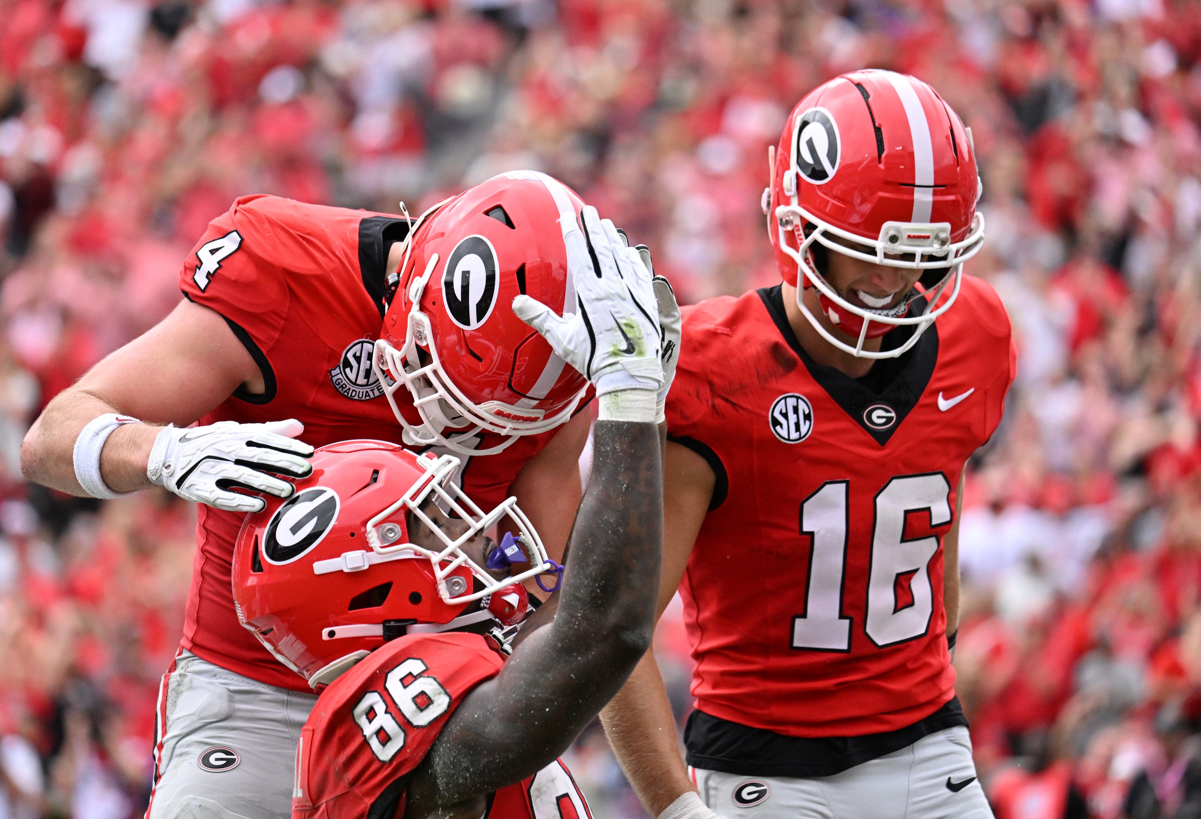 Georgia wide receiver Dillon Bell (86) celebrates after scoring a touchdown during the first half in a NCAA college football game at Sanford Stadium, Saturday, October 4, 2025, in Athens. (Hyosub Shin / AJC)