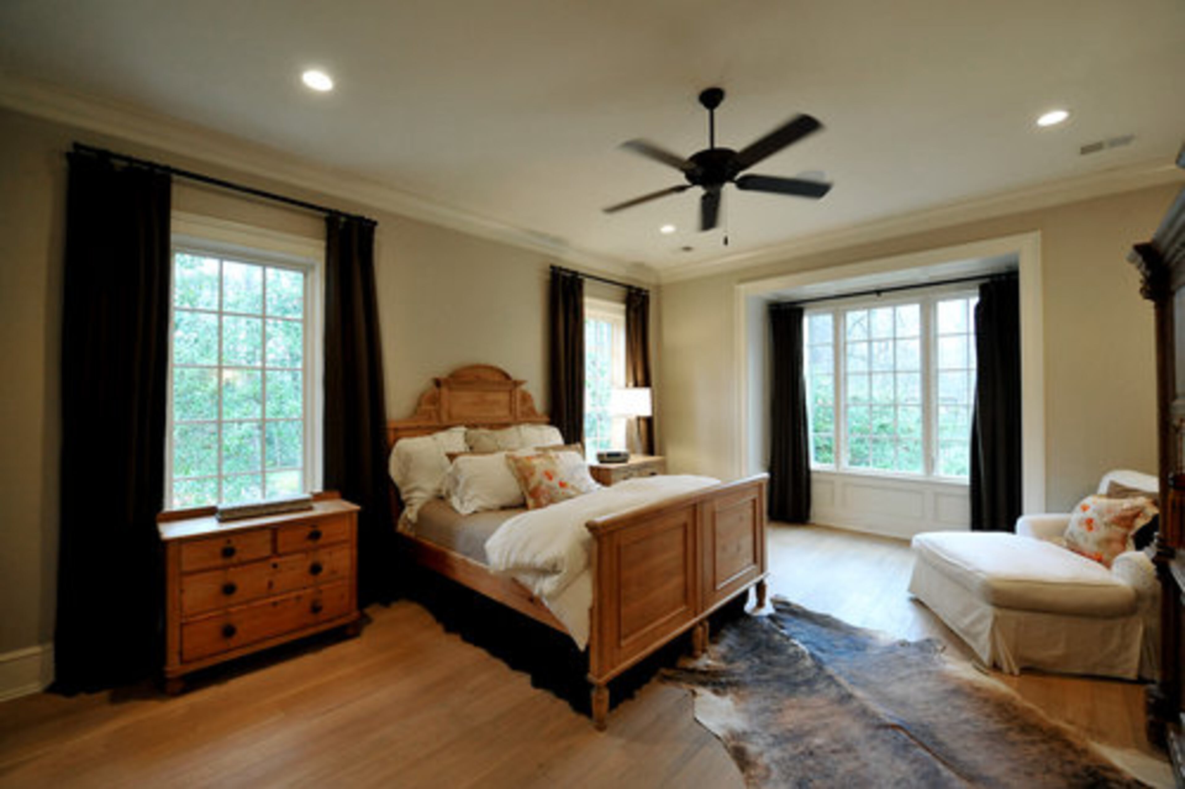 The couple has two children, Adam, 6, and Emmie, 2. David Rovner is a sustainability consultant, helping companies reduce their energy consumption and use more green practices.