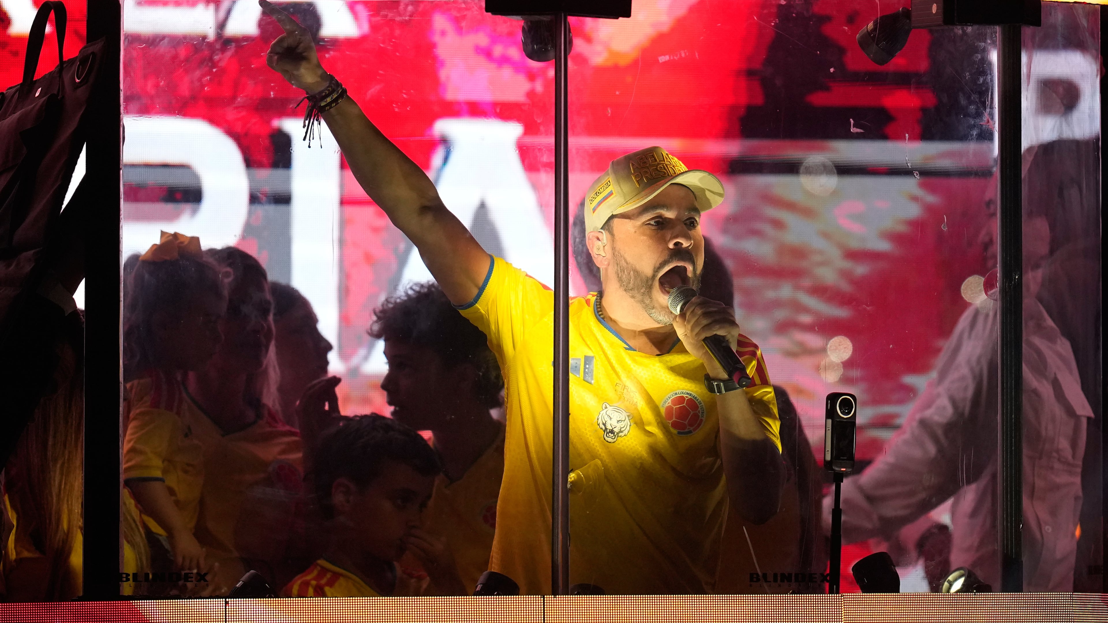 Presidential candidate Abelardo de la Espriella of the Defenders of the Motherland movement addresses supporters after leading the first round of the presidential election and advancing to a runoff in Barranquilla, Colombia, Sunday, May 31, 2026. (AP Photo/Fernando Vergara)