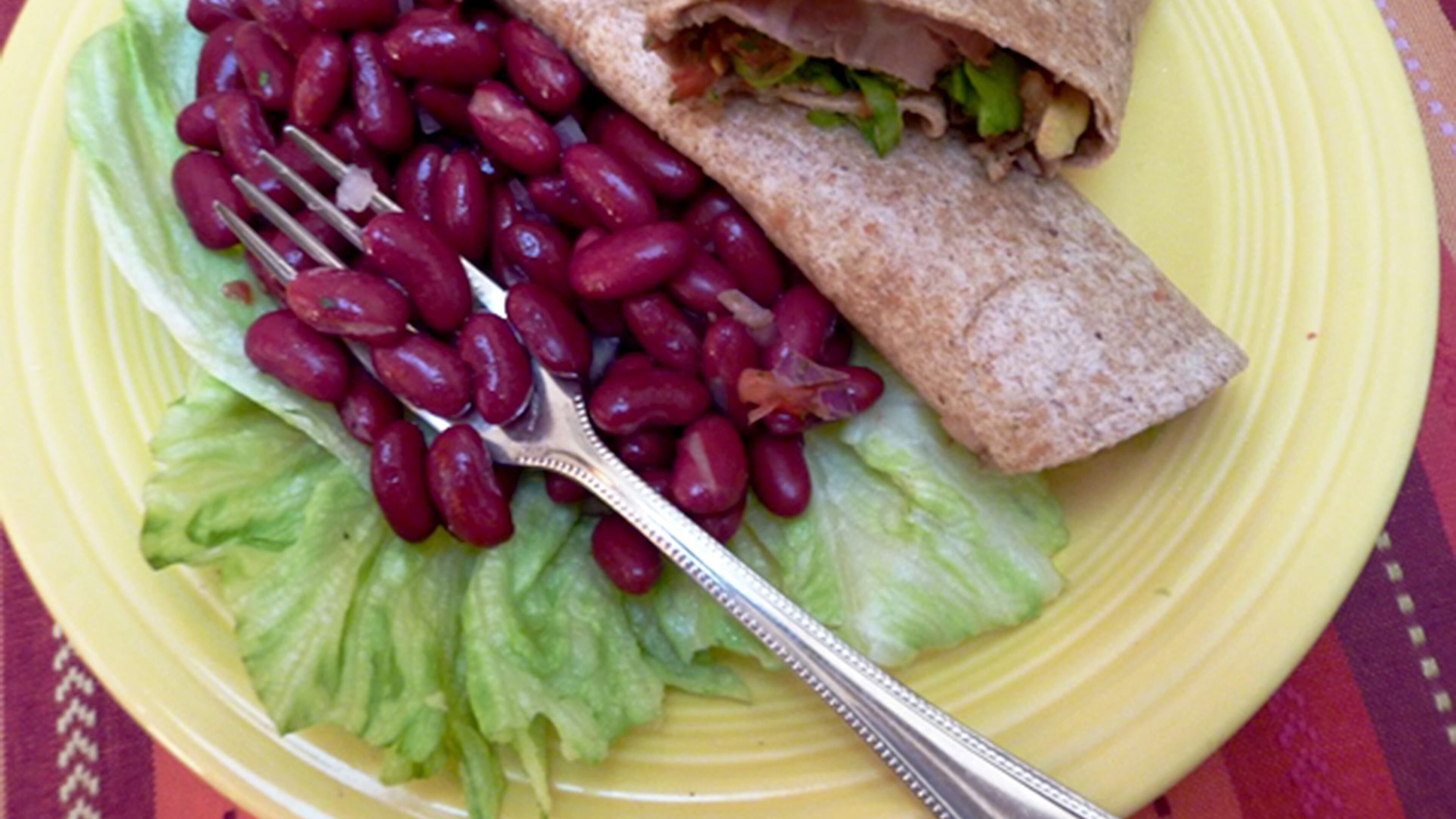 Avocado and roast beef wrapped in a flour tortilla create a simple dinner. No need to turn on the stove for this wrap and salad. (Linda Gassenheimer/TNS)