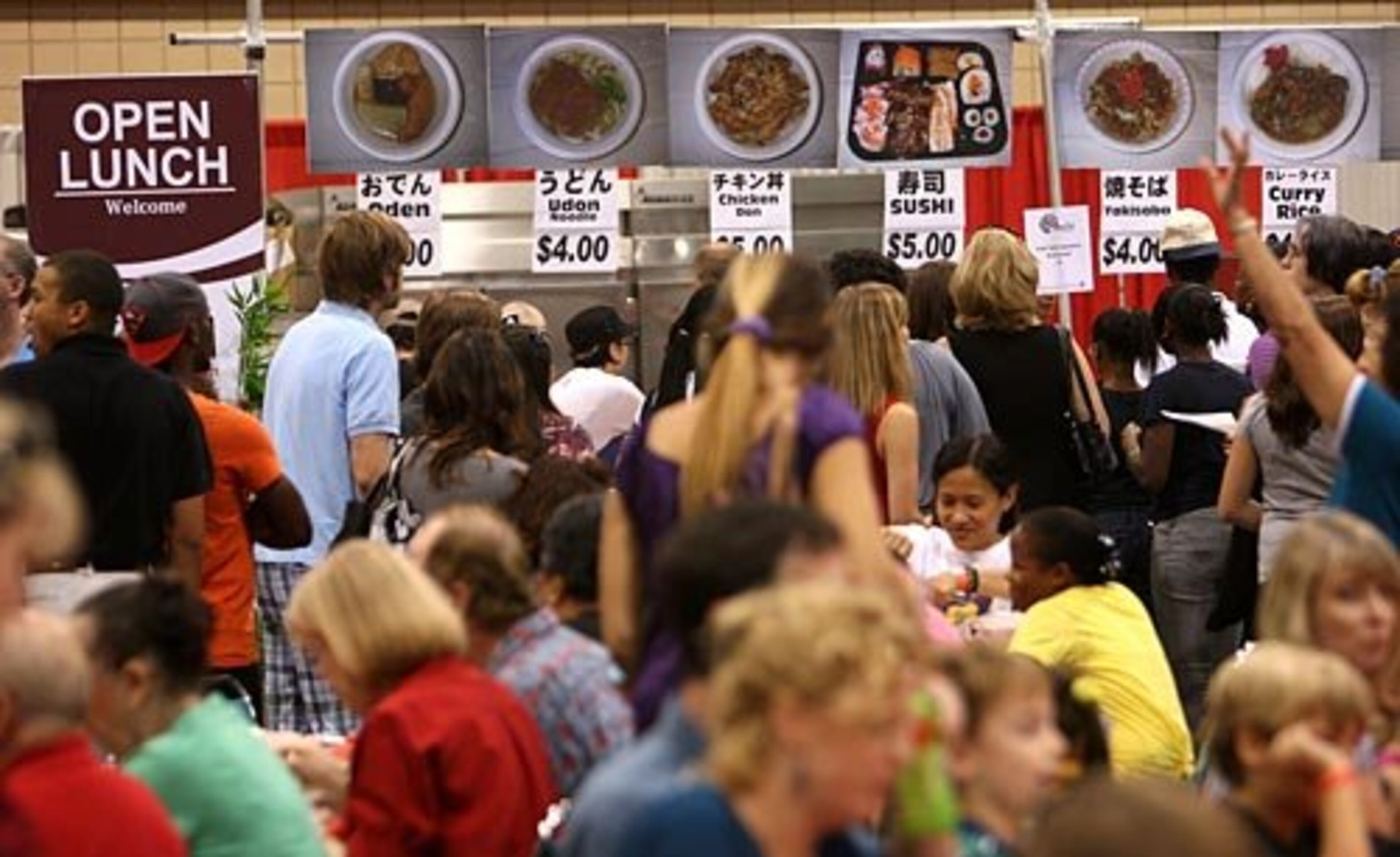 JapanFest visitors get a chance to sample and buy a variety of Japanese cuisine from local restaurants offering bento lunch boxes, sushi, kakigori (shaved ice), curry rice, rice bowls, udon and somen noodles, oden, yakisoba noodles and more.