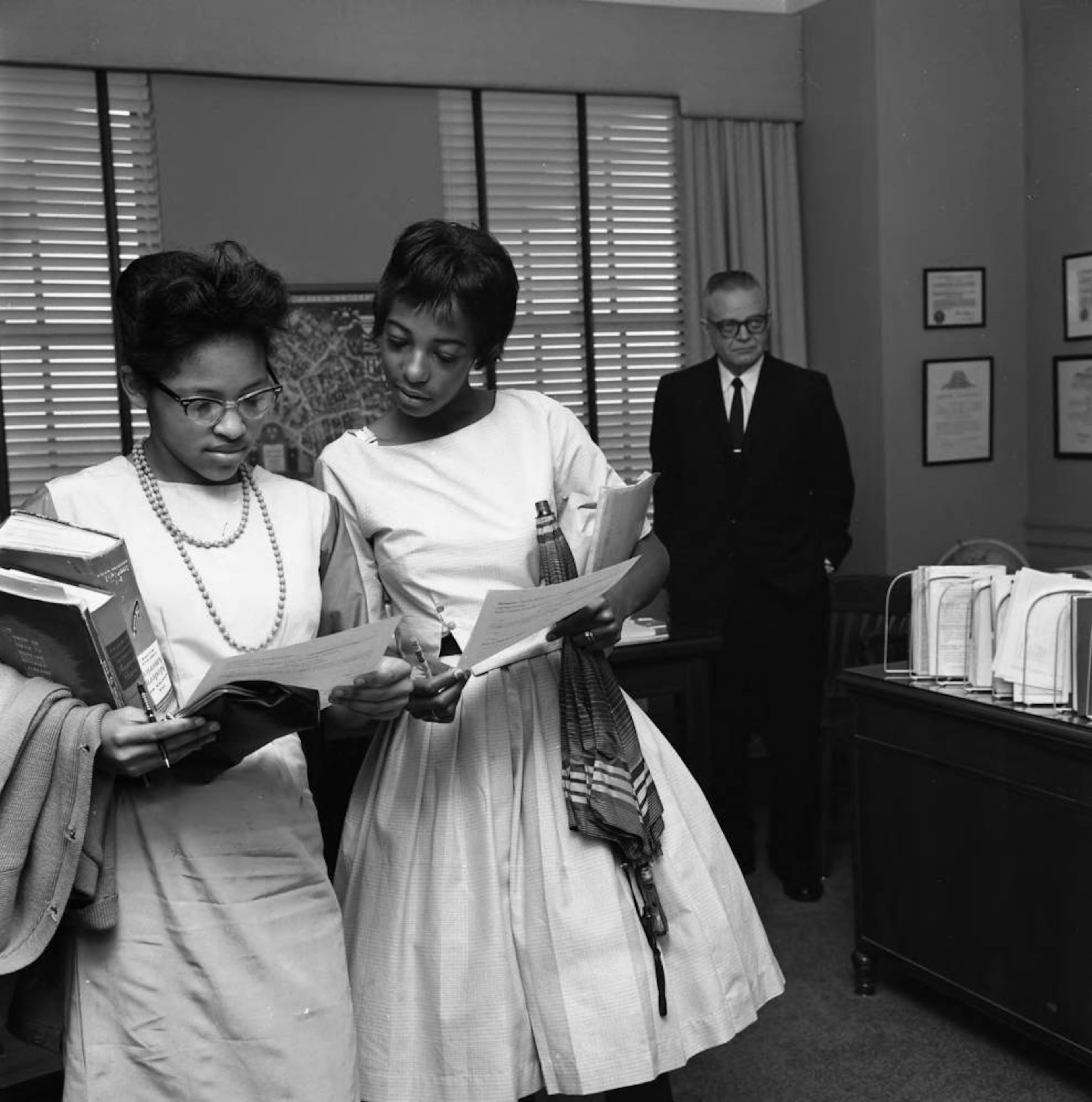 In early May 1961, Annie Ruth Dennis and Erma Lee Williams were among the students applying to transfer to schools that had previously been all-white in Atlanta. Bill Wilson/AJC