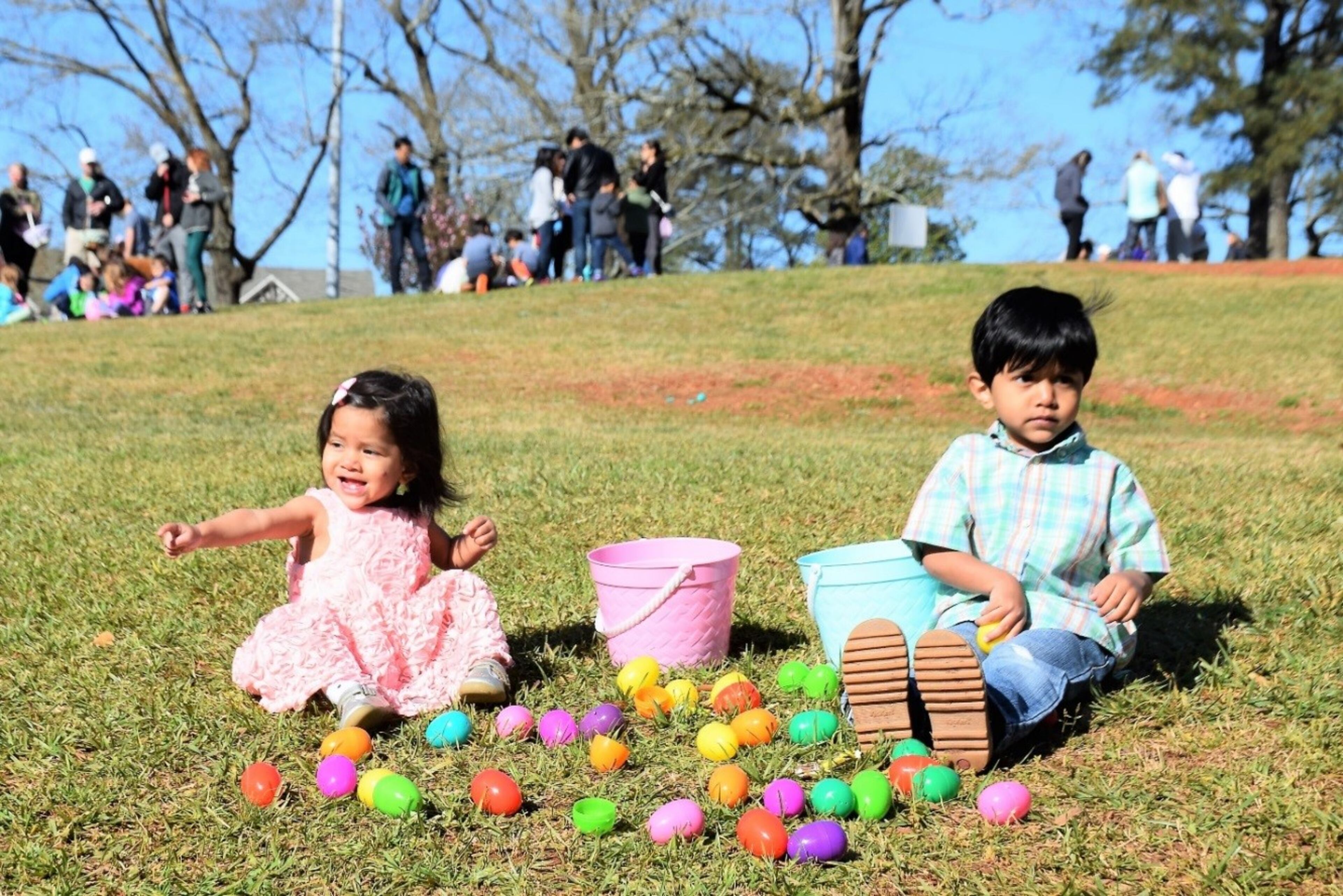 Egg hunters enjoy last year's Easter egg scramble in Brookhaven. (Photo: Courtesy of Brookhaven)