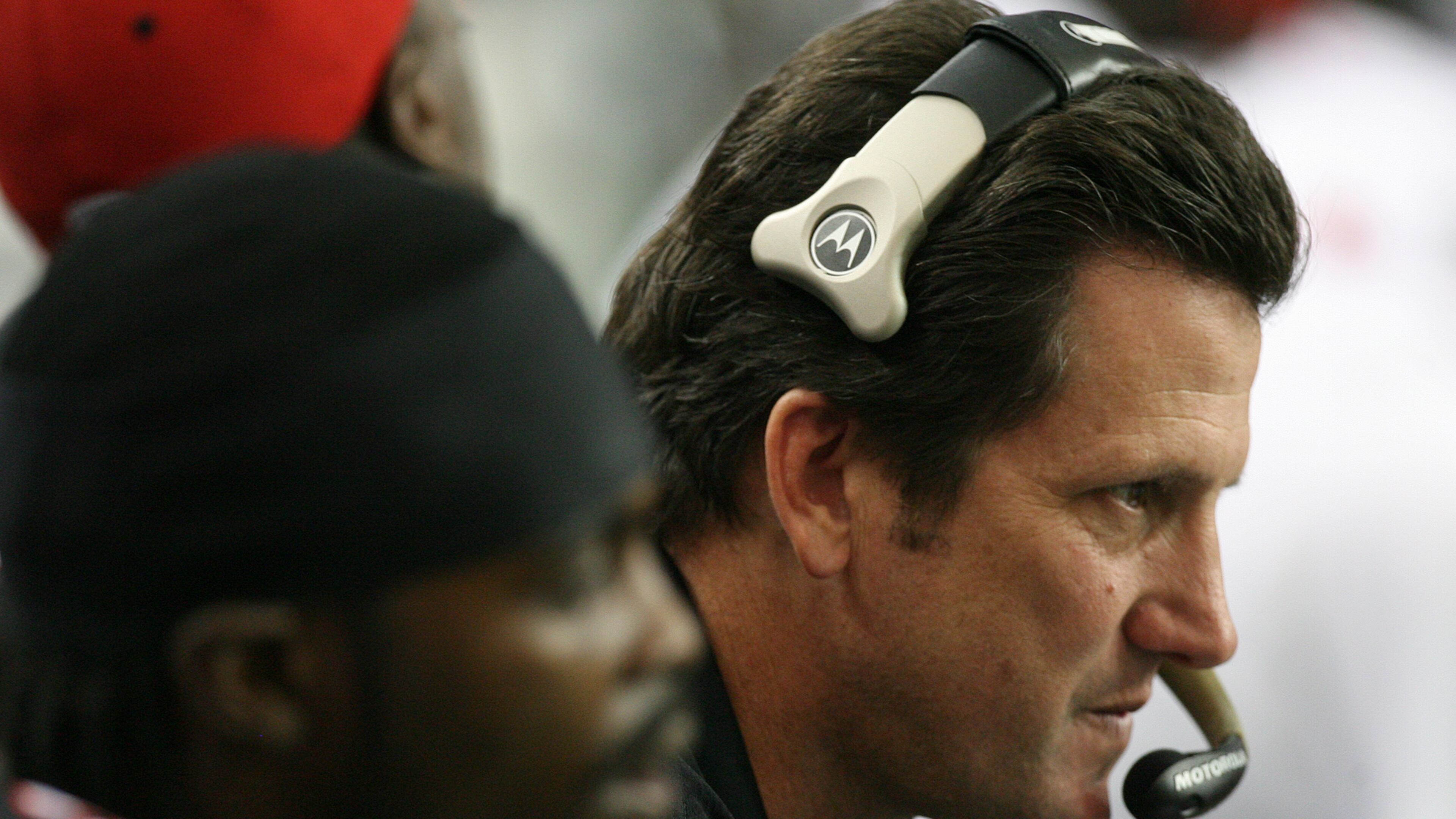 Mr. Vick and Mr. Knapp in 2006.