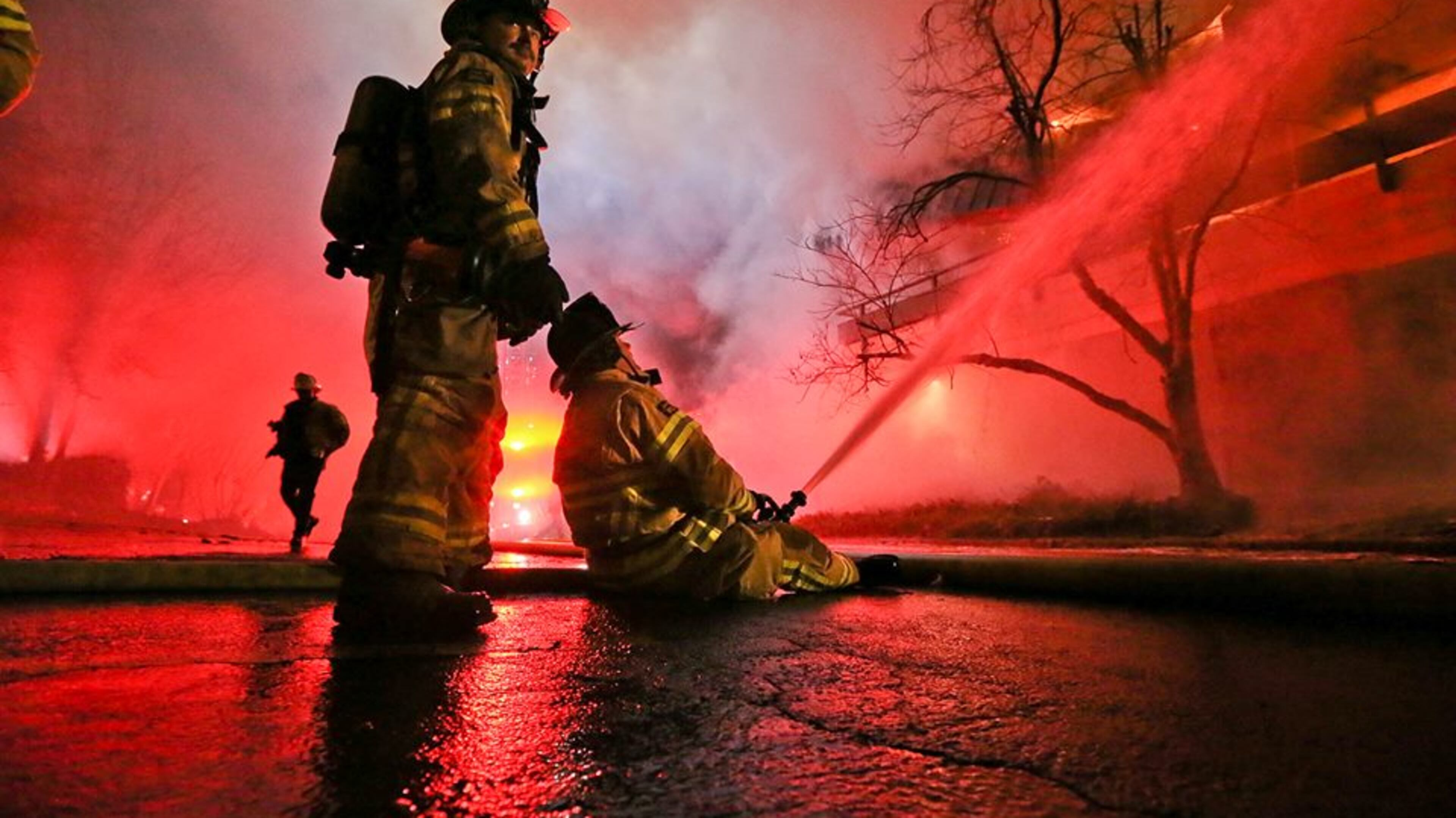 DeKalb County firefighters were battling a huge fire early Tuesday in an office building on Memorial Drive.