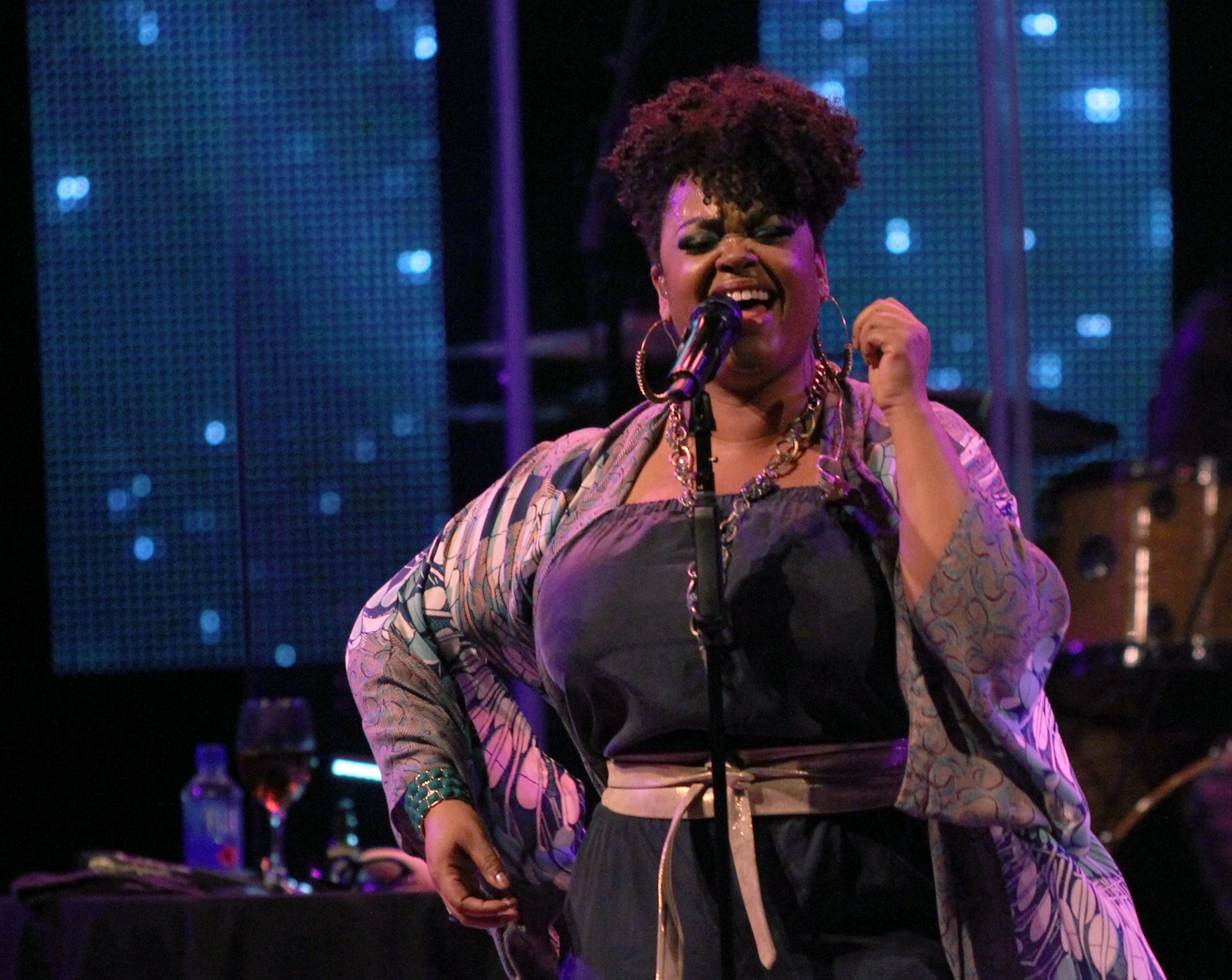 Singer/songwriter Jill Scott performed at Chastain Park Amphitheatre in Atlanta Sunday, Aug. 2, 2015. (Akili-Casundria Ramsess/Special to the AJC)