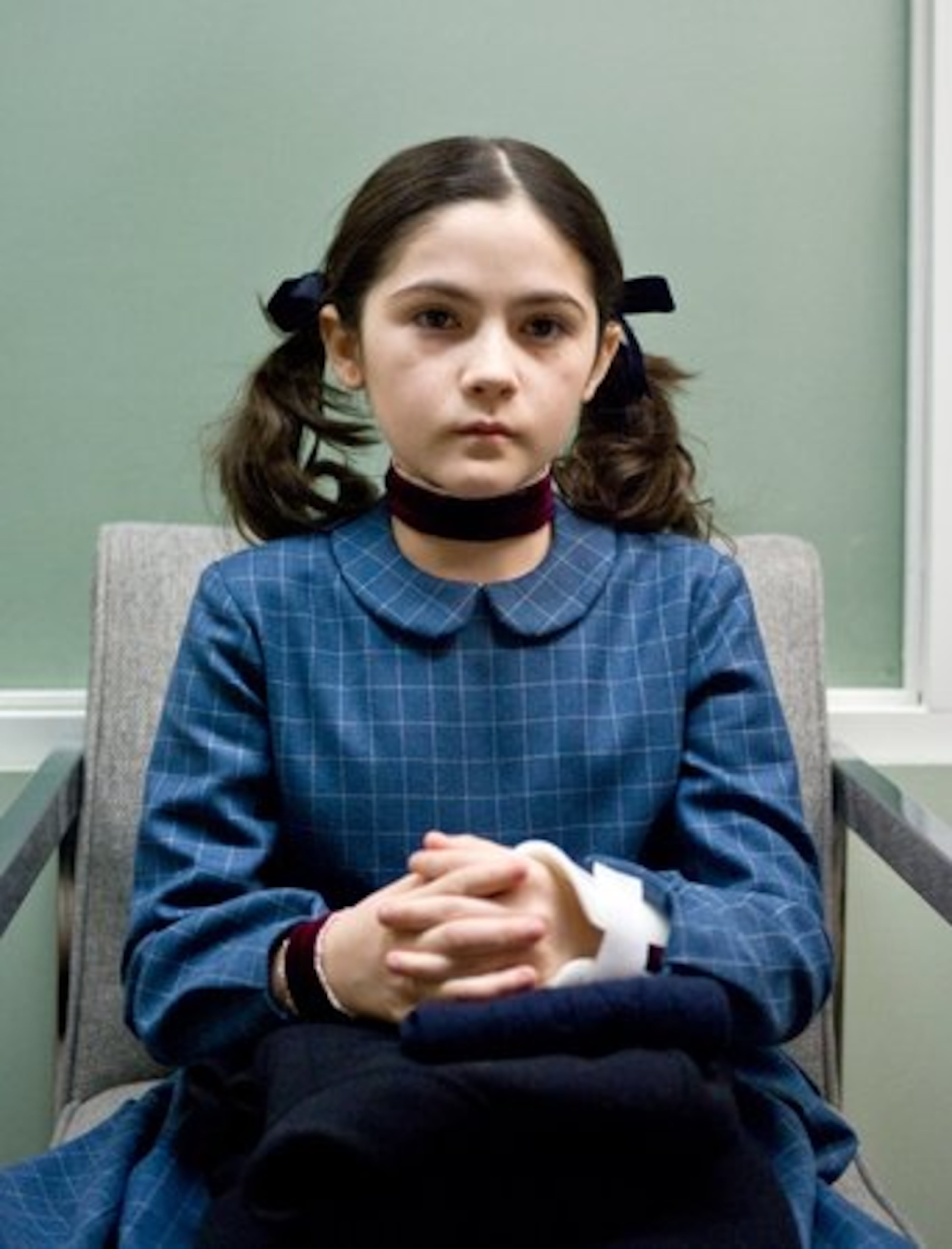 Esther isn't as sweet as first impressions suggest, and almost immediately after welcoming the young child into their home, Kate and John suspect that something is terribly wrong with their adoptive daughter.