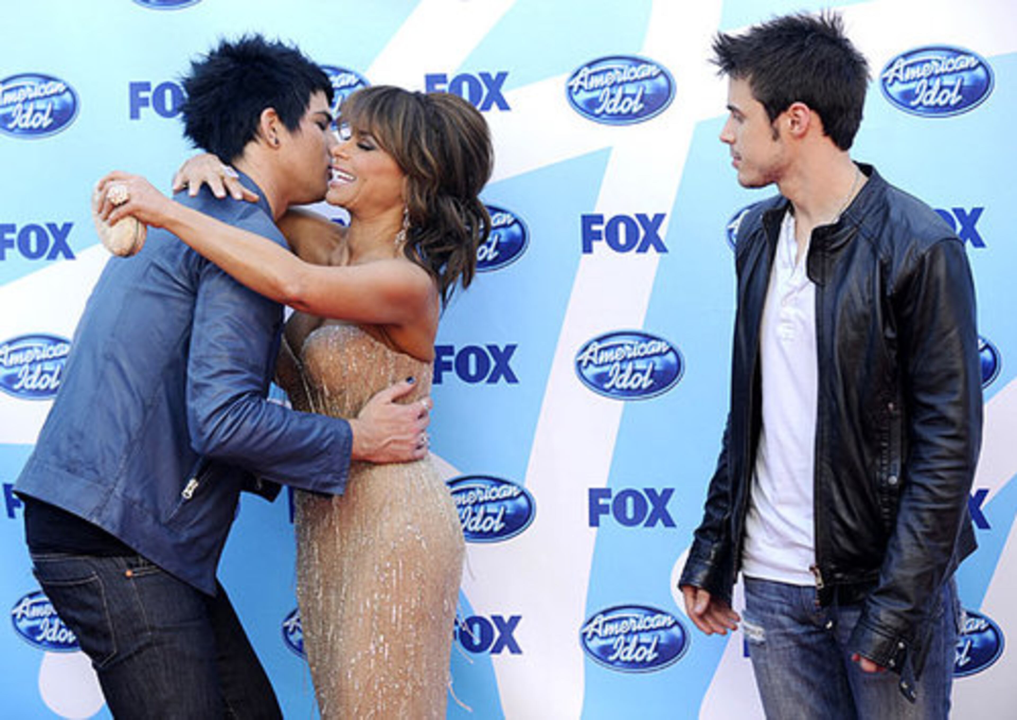 Adam Lambert gets some encouragement from 'Idol' judge Paula Abdul.