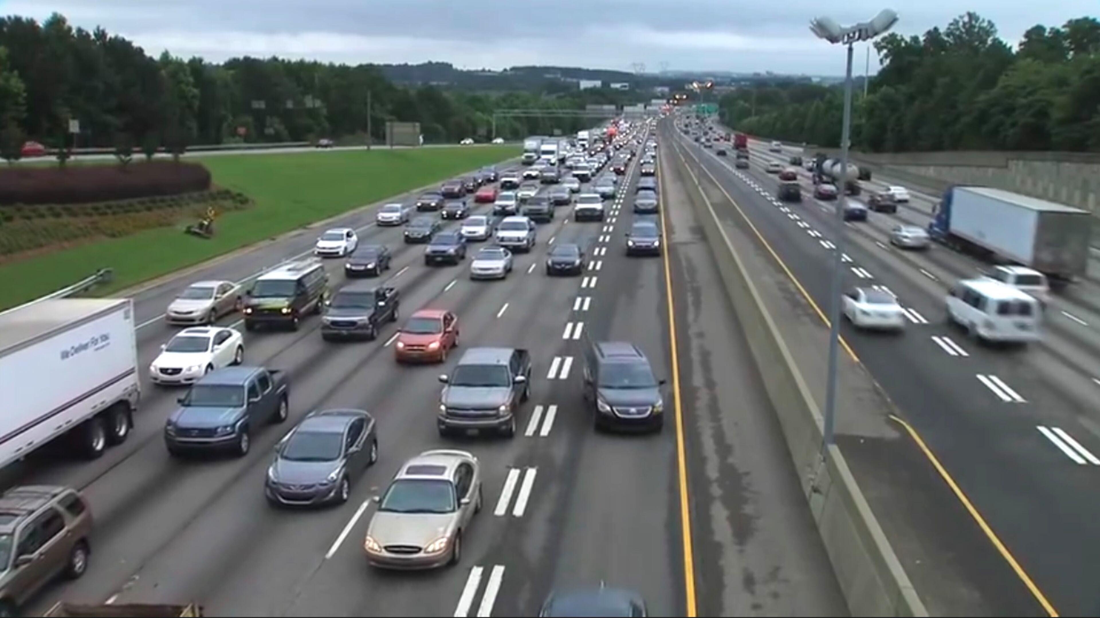 Construction activity taking place as part of the I-85 Widening project will require lane closures this week through Gwinnett, Barrow, and Jackson counties. (File Photo)