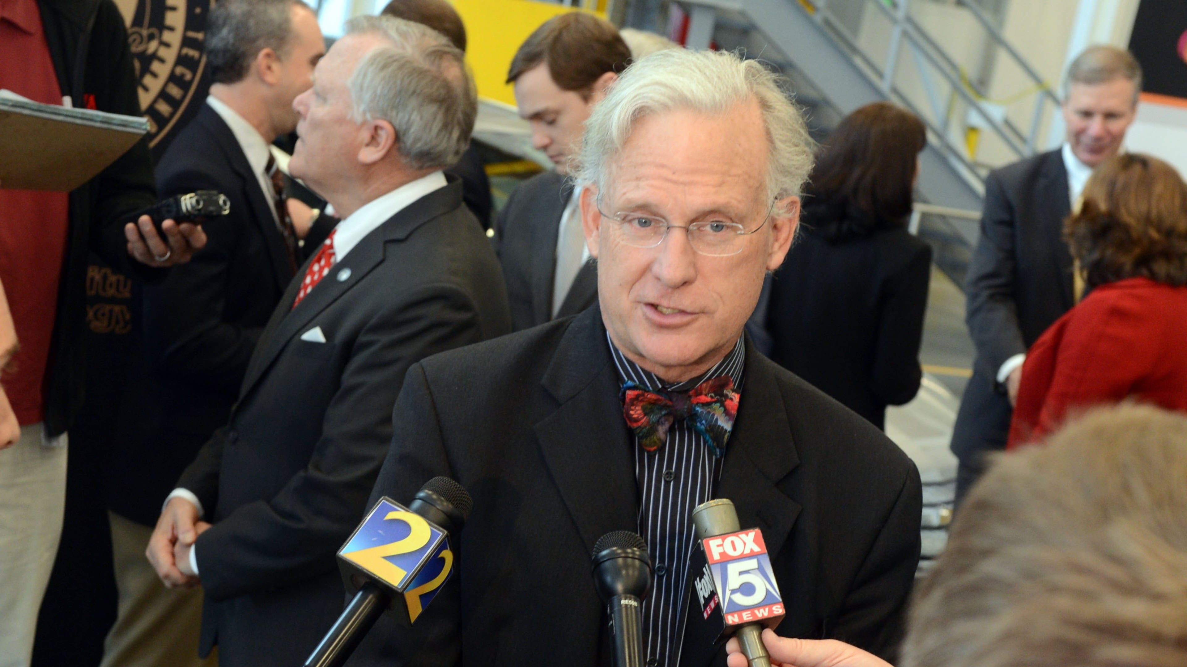 Roswell Mayor Jere Wood talks with the press in a photo from 2013. KENT D. JOHNSON / KDJOHNSON@AJC.COM
