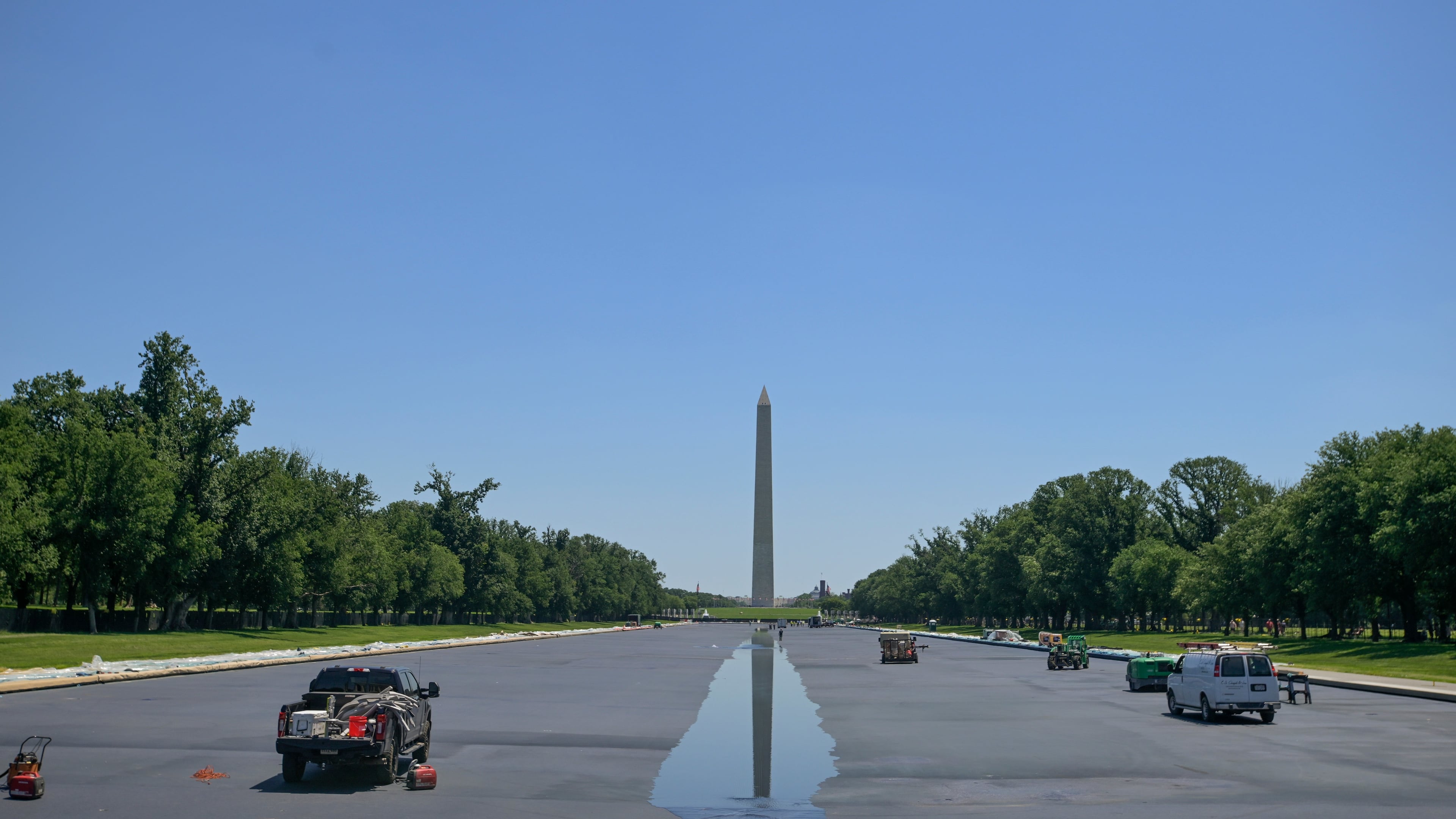 Water flows into the Lincoln Memorial Reflecting Pool, Thursday, June 4, 2026, in Washington. (AP Photo/Rod Lamkey, Jr.)