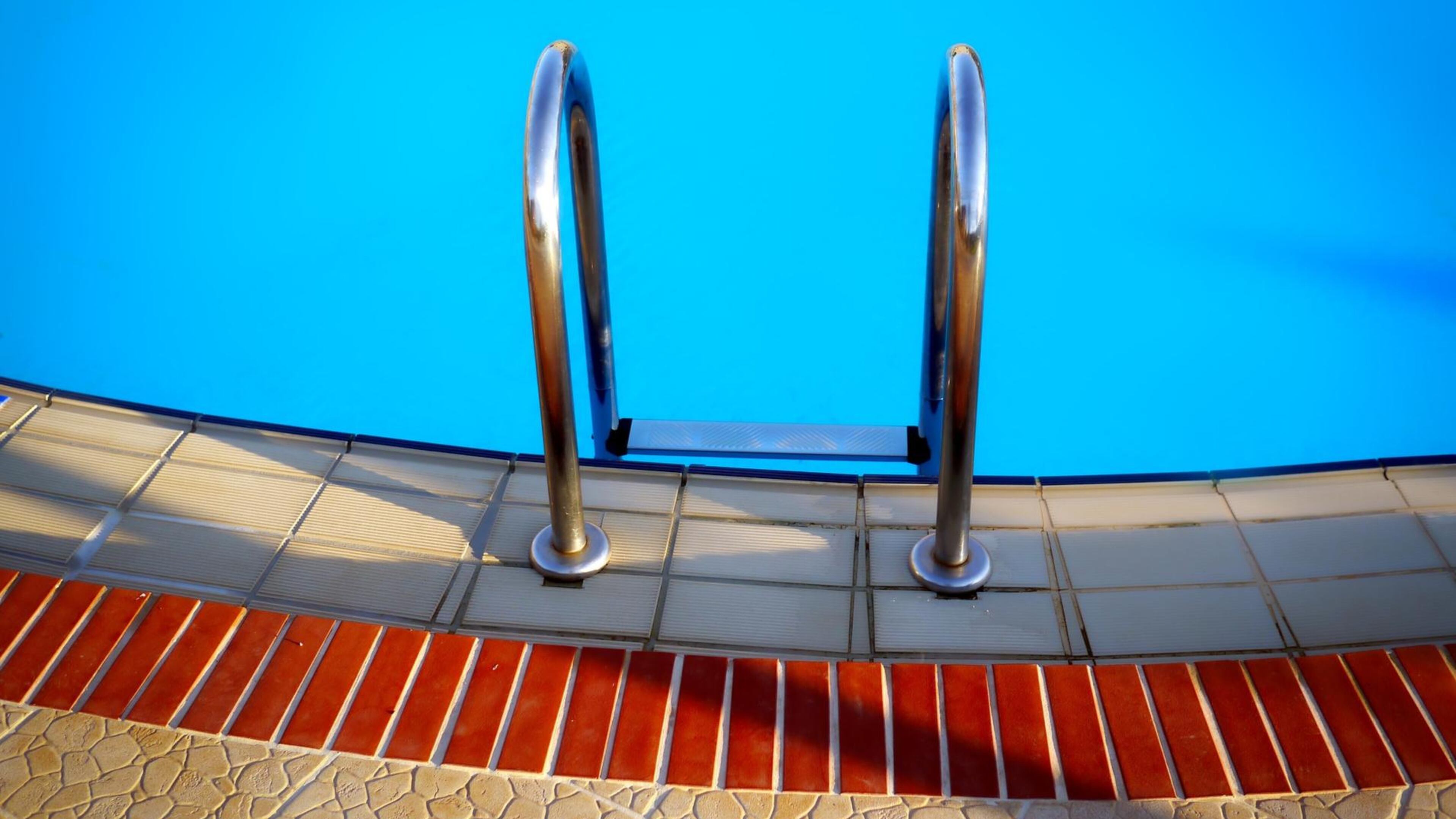 FILE PHOTO (fietzfotos/Pixabay license: https://pixabay.com/en/service/terms/#usage)